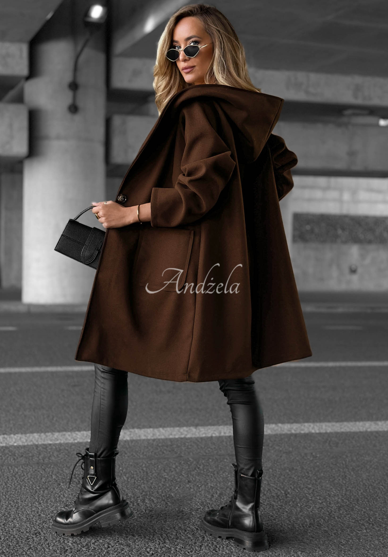 Langer Oversize Mantel mit Kapuze Autumn Coat Schokoladenbraun
