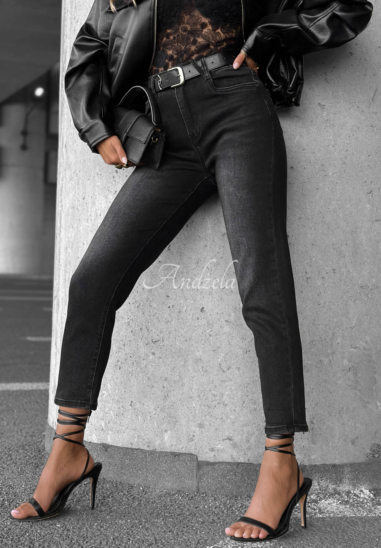 Mom-Fit Jeans mit Gürtel Best Moment dunkelgrau