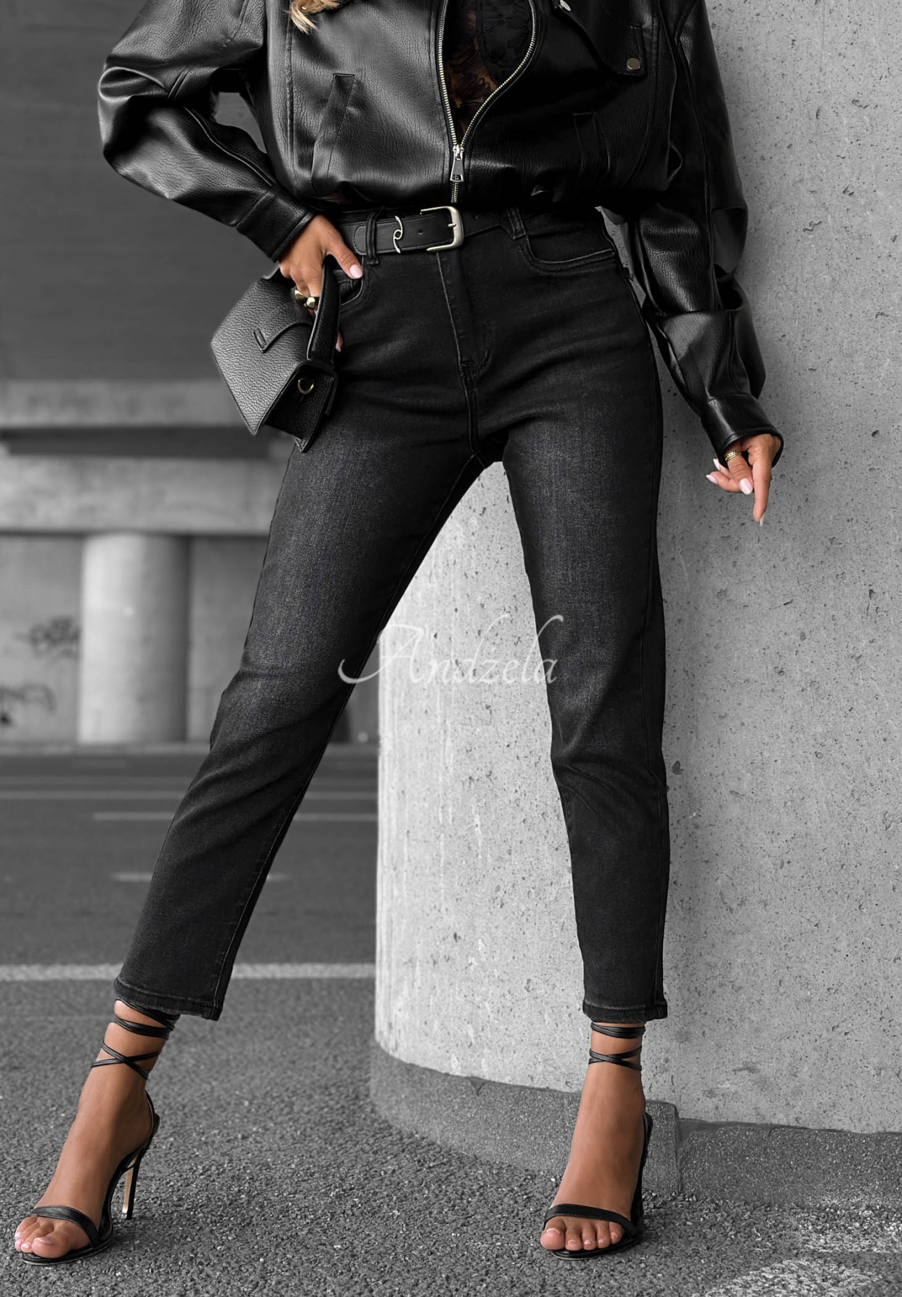 Mom-Fit Jeans mit Gürtel Best Moment dunkelgrau