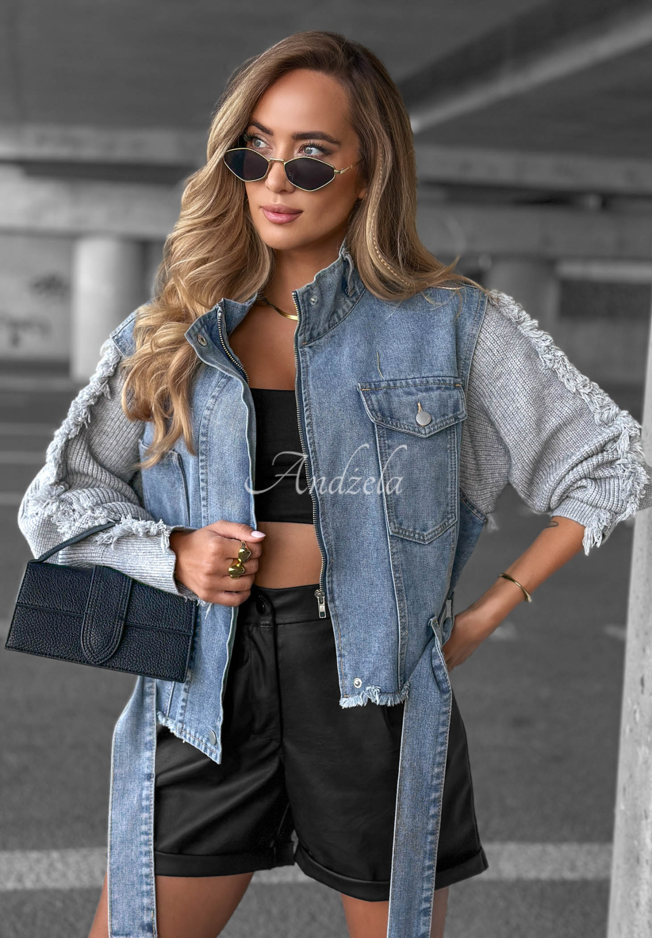Kurze Jeansjacke mit Strickärmeln Gloomy Mood blau-graun
