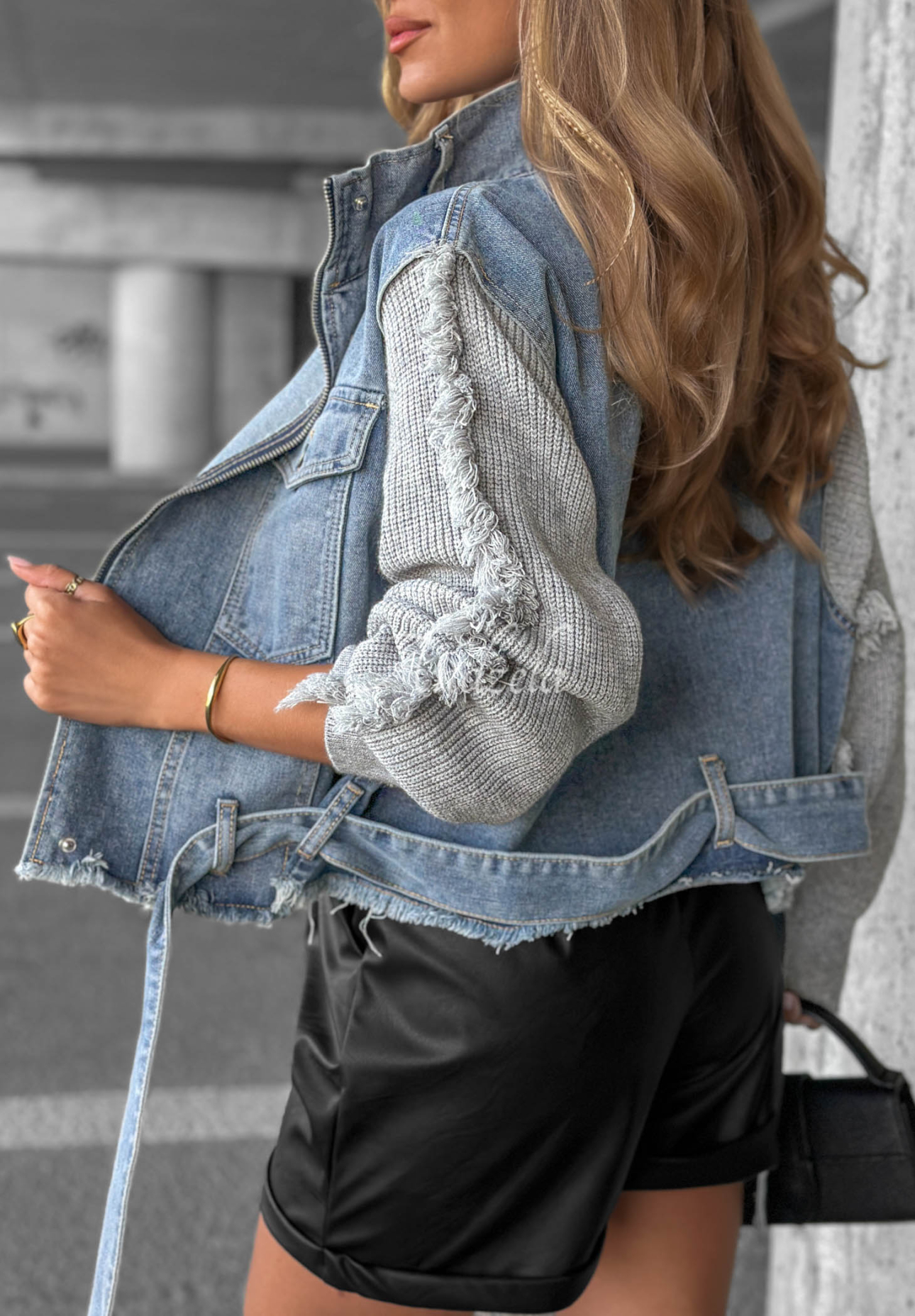 Kurze Jeansjacke mit Strickärmeln Gloomy Mood blau-graun