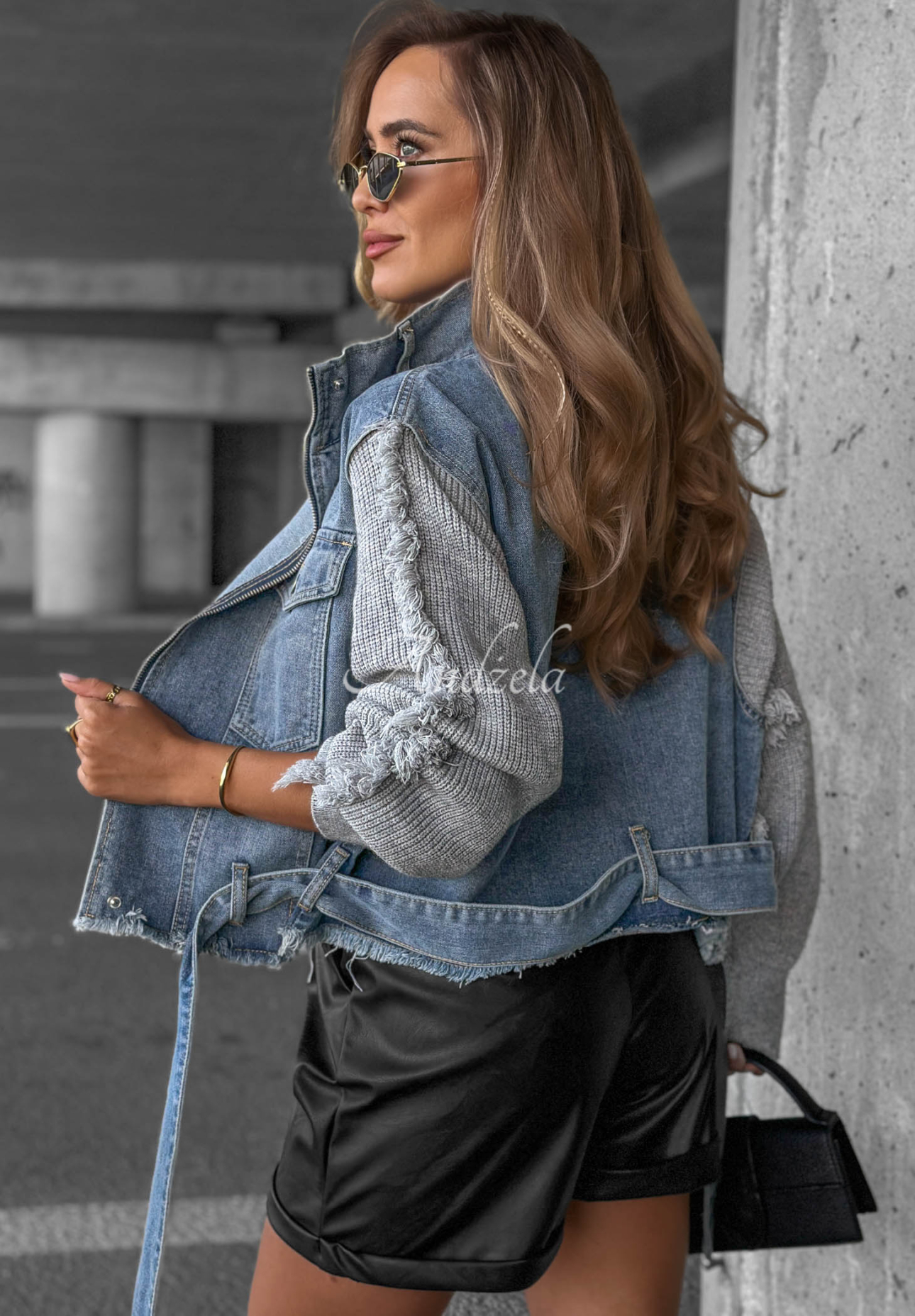 Kurze Jeansjacke mit Strickärmeln Gloomy Mood blau-graun