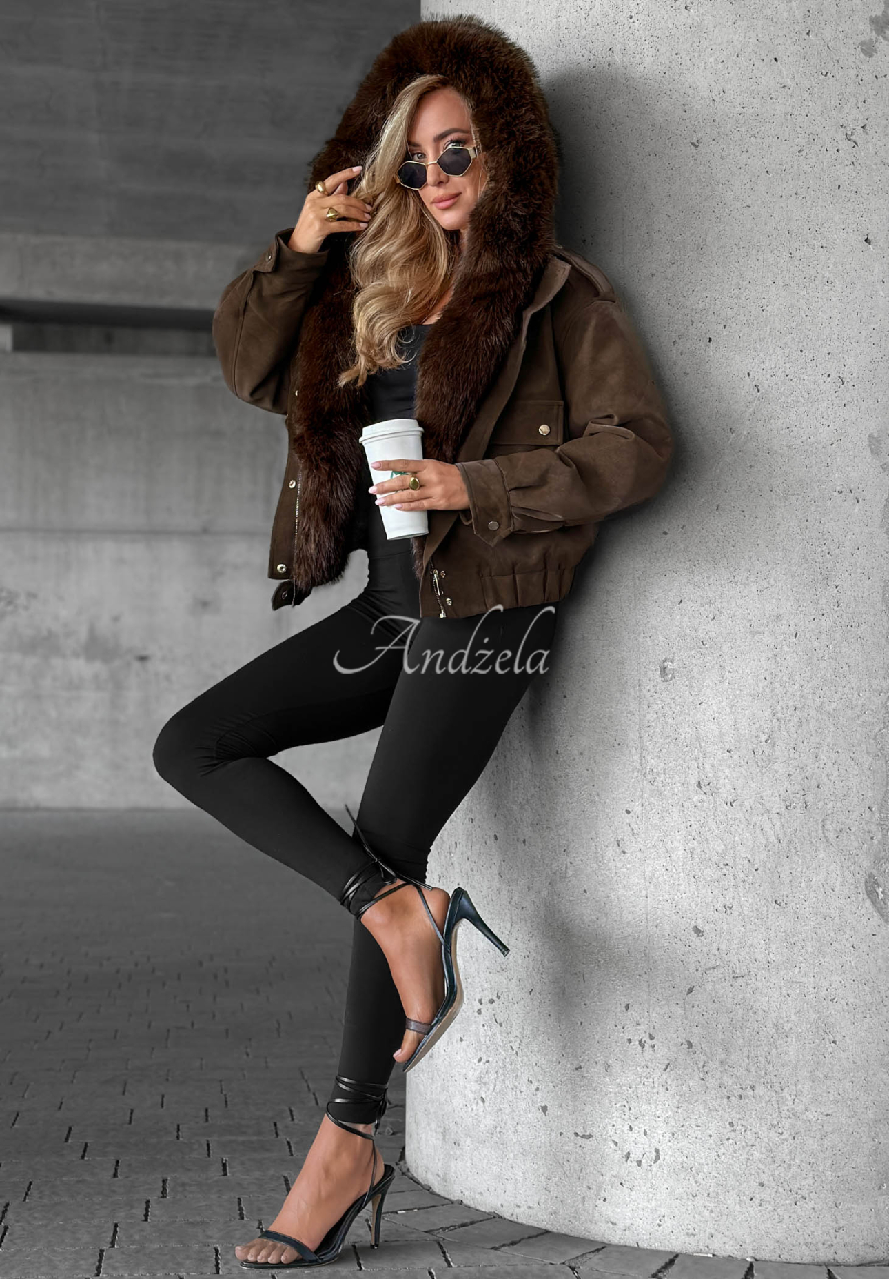 Kurze Bomberjacke mit Kunstfell Morning Haze Schokoladenbraun