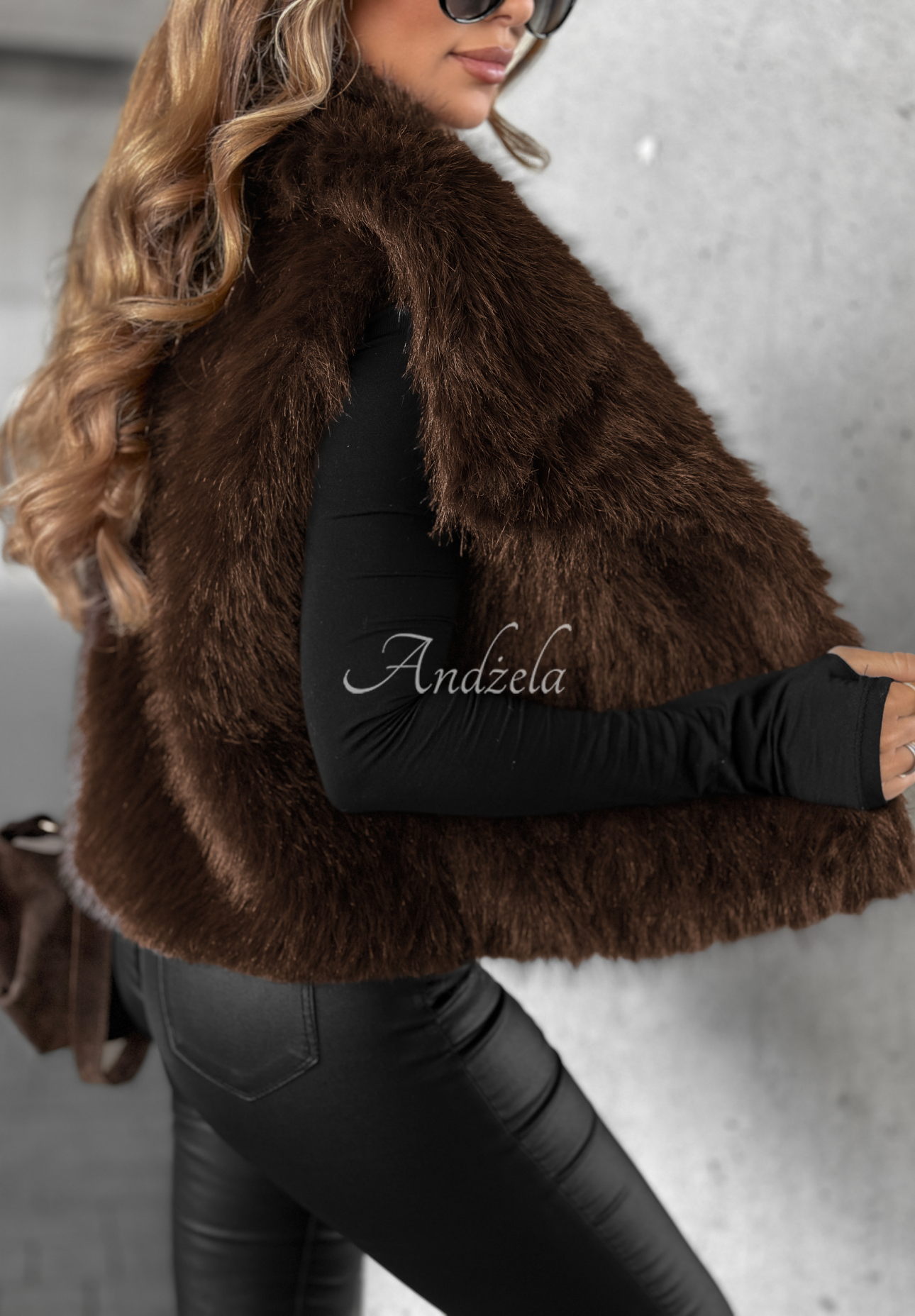 Kurze Weste mit Kunstfell Bear Cuddle Schokoladenbraun