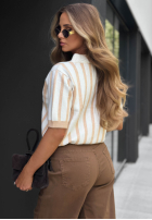 Sweterek w paski z misiem Something Fluffy kremowo-Beige