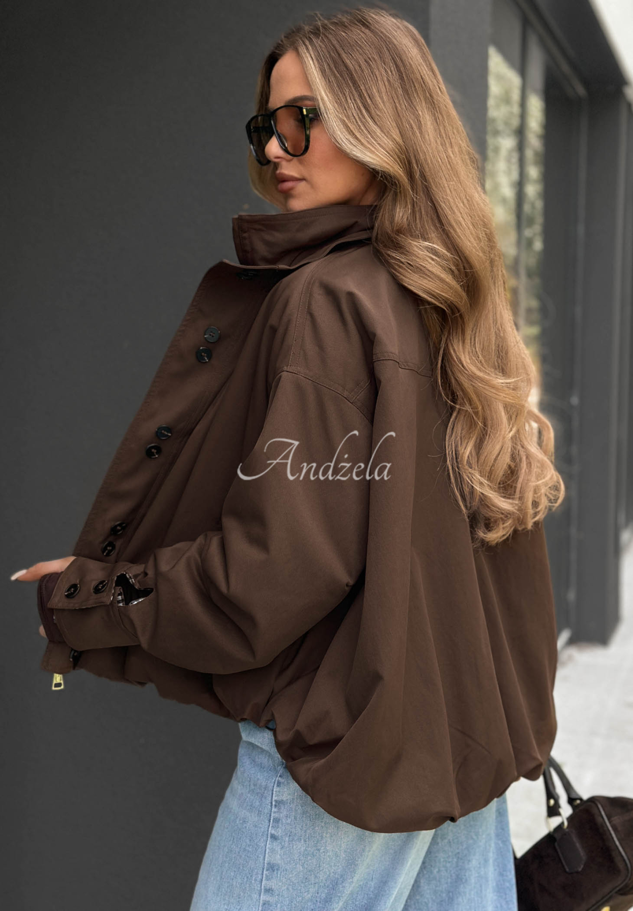 Kurze Bomberjacke mit Stehkragen Hazel Charm Schokoladenbraun