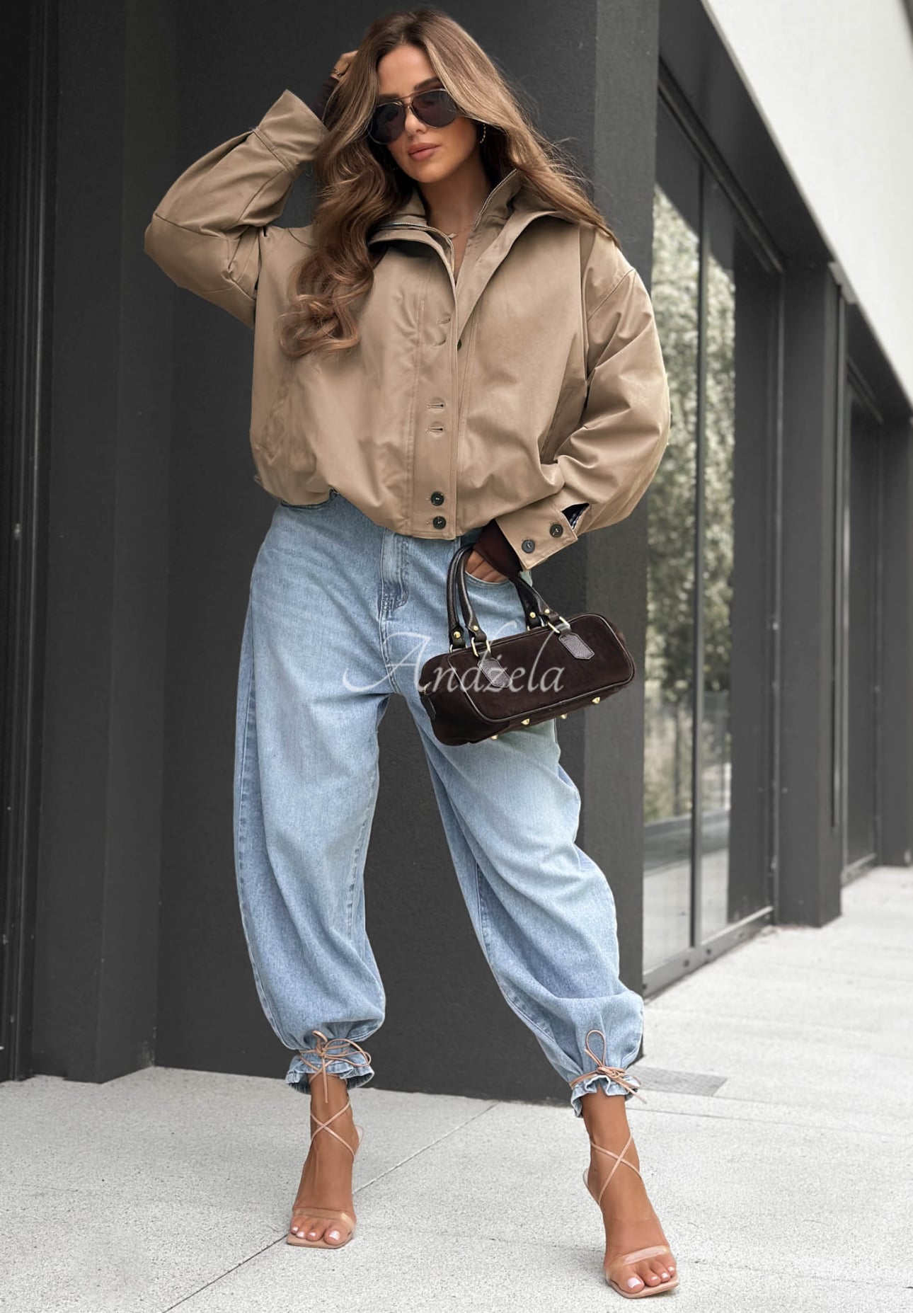 Kurze Bomberjacke mit Stehkragen Hazel Charm Beige