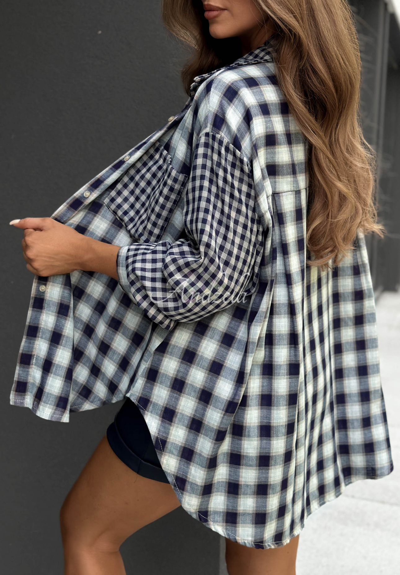 Langes, asymmetrisches kariertes Hemd aus Baumwolle Autumn Check Dunkelblau