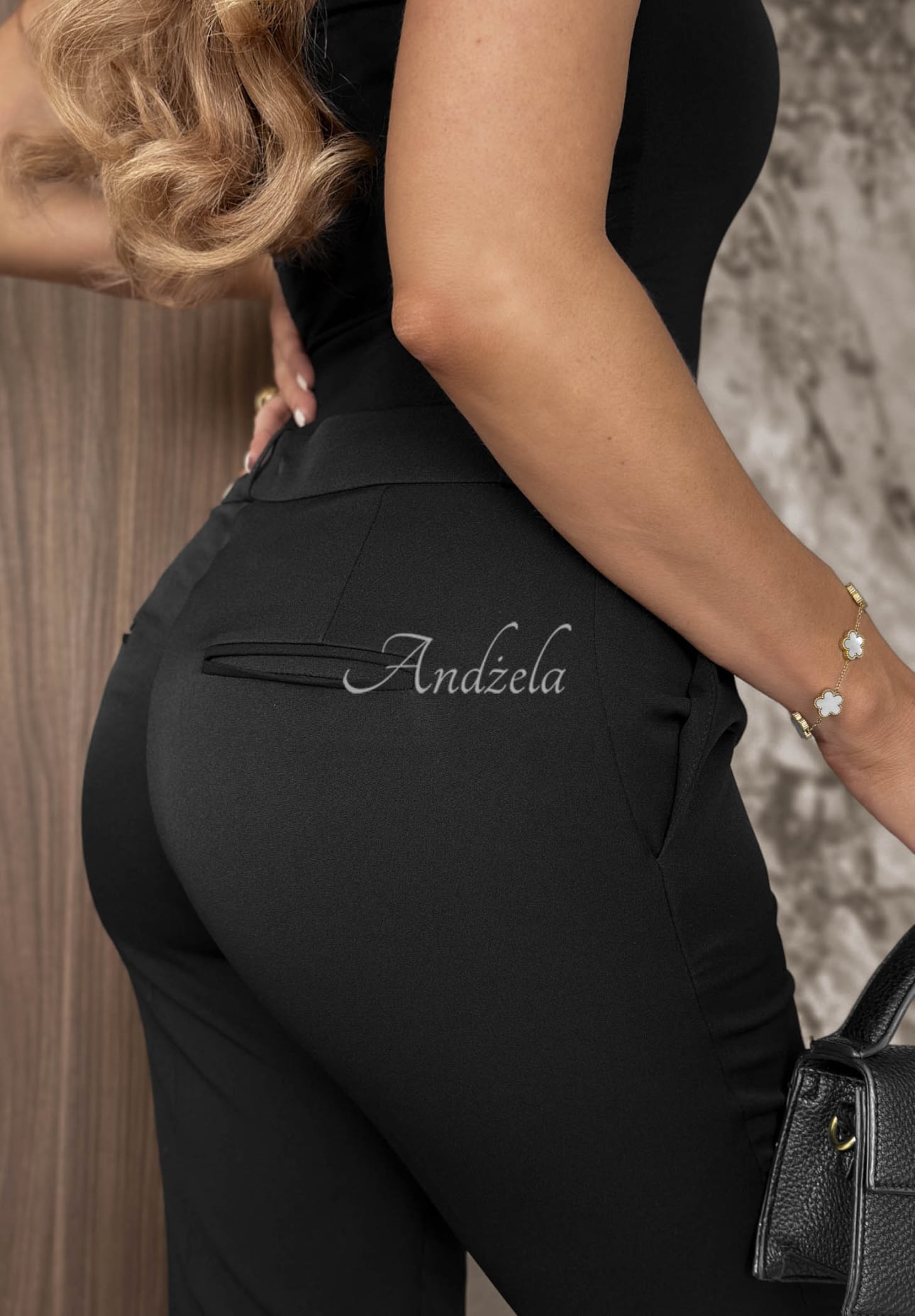 Elegante Zigarettenhose aus Viskose Endless Class Schwarz