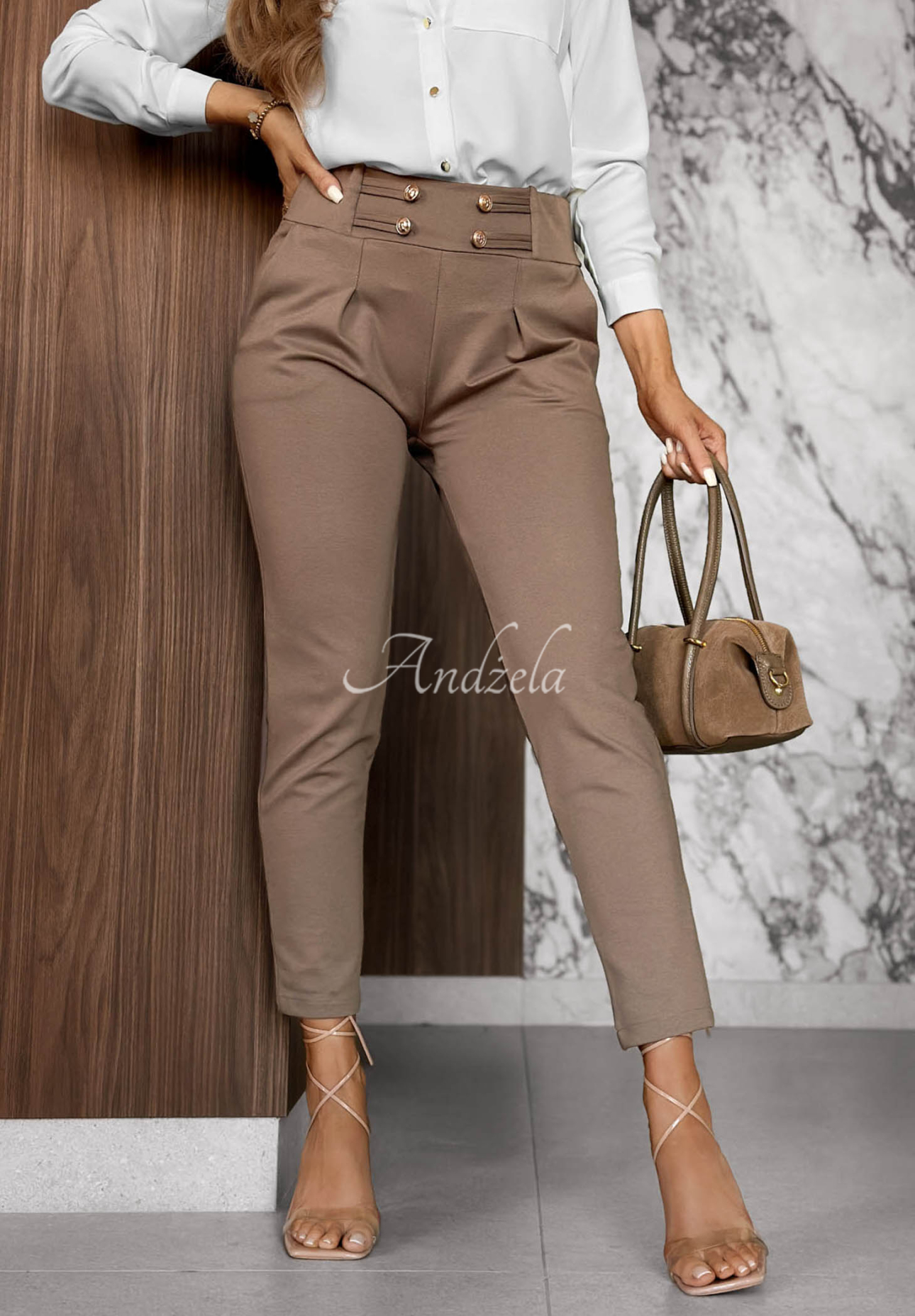 Viskosehose mit Knöpfen Hello There Beige