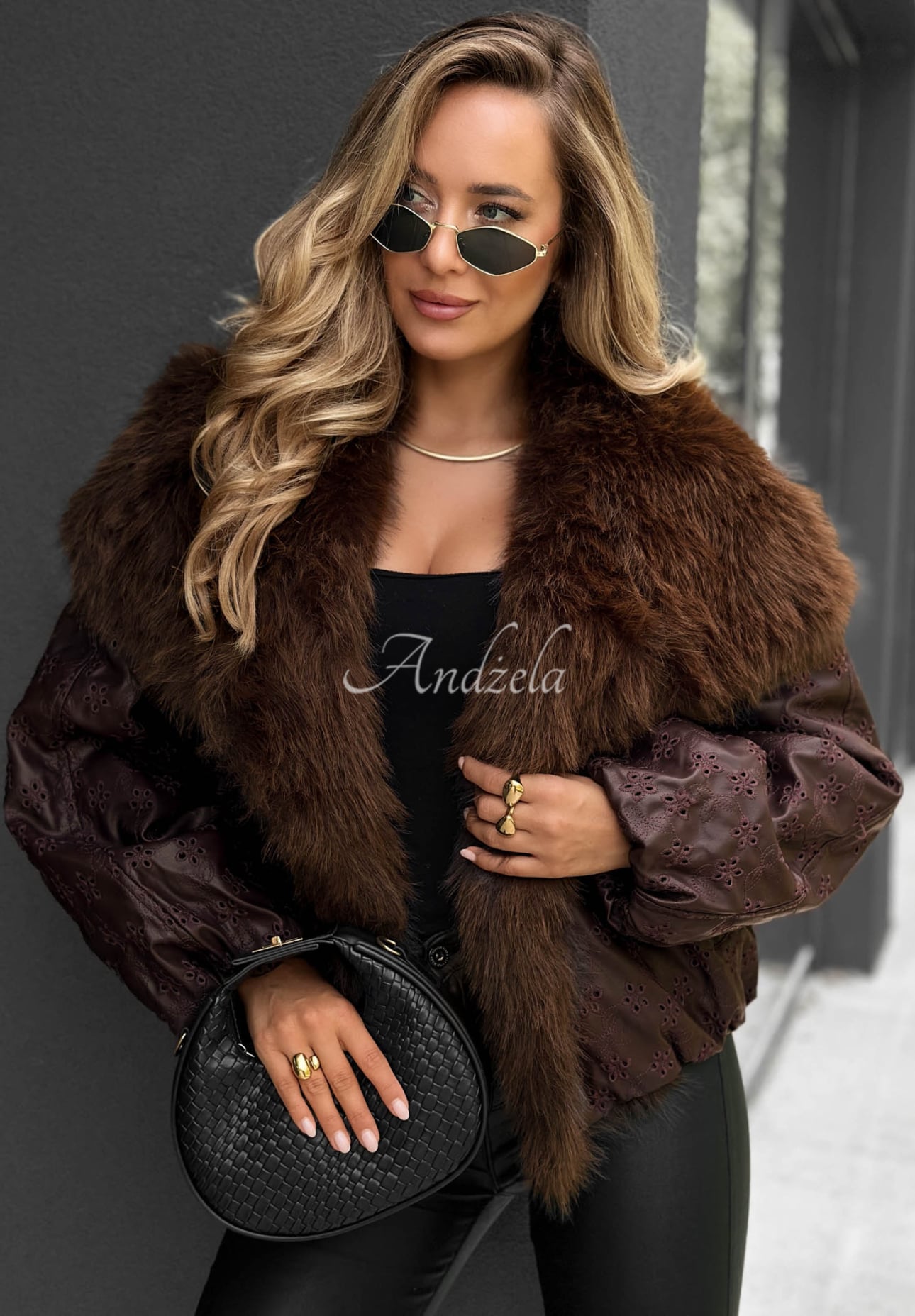 Gemusterte Jacke mit Pelz True Balance Schokoladenbraun