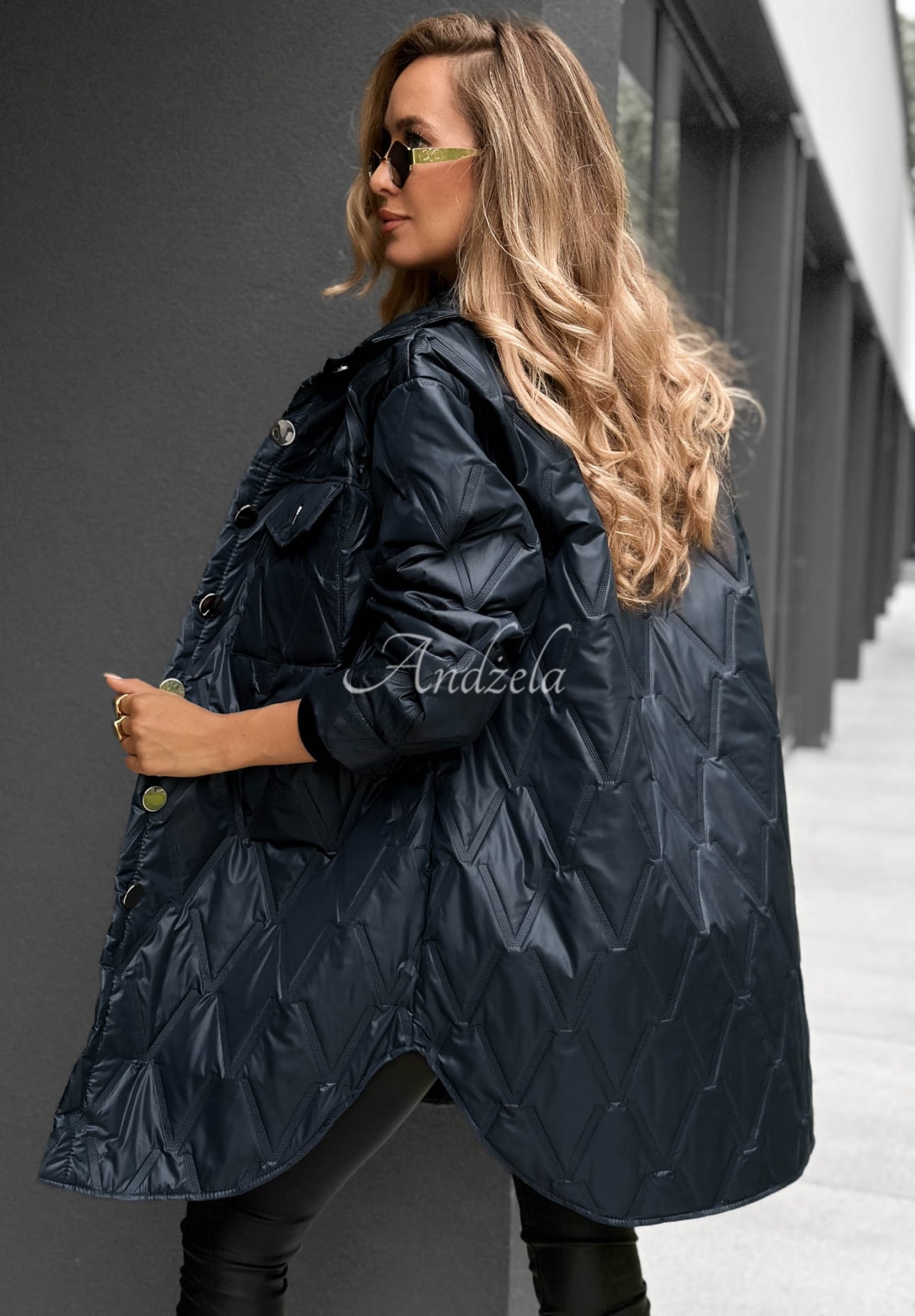 Lange Steppjacke mit Taschen Alpine Whisper Dunkelblau