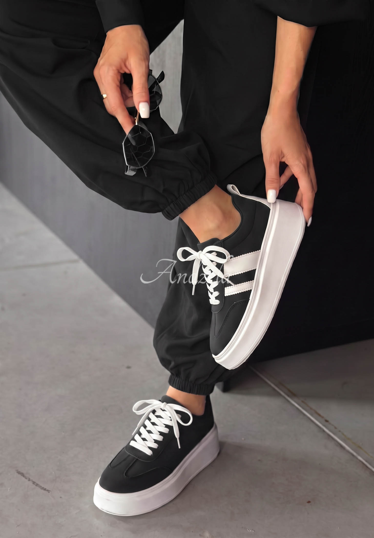 Wildleder Sneakers Start With Forever Schwarz-Weiß