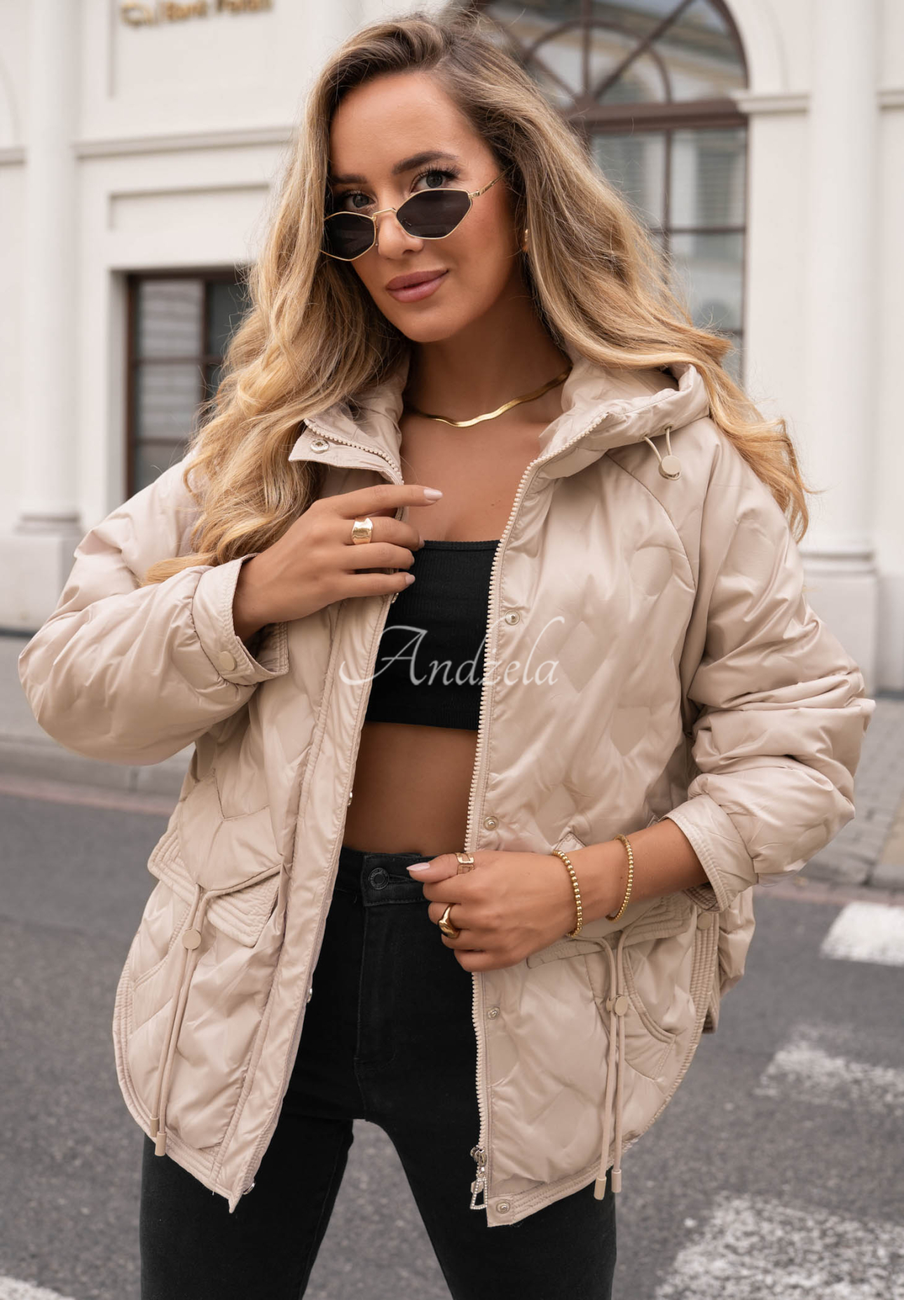 Gesteppte Jacke mit Kapuze Autumn Escape Beige