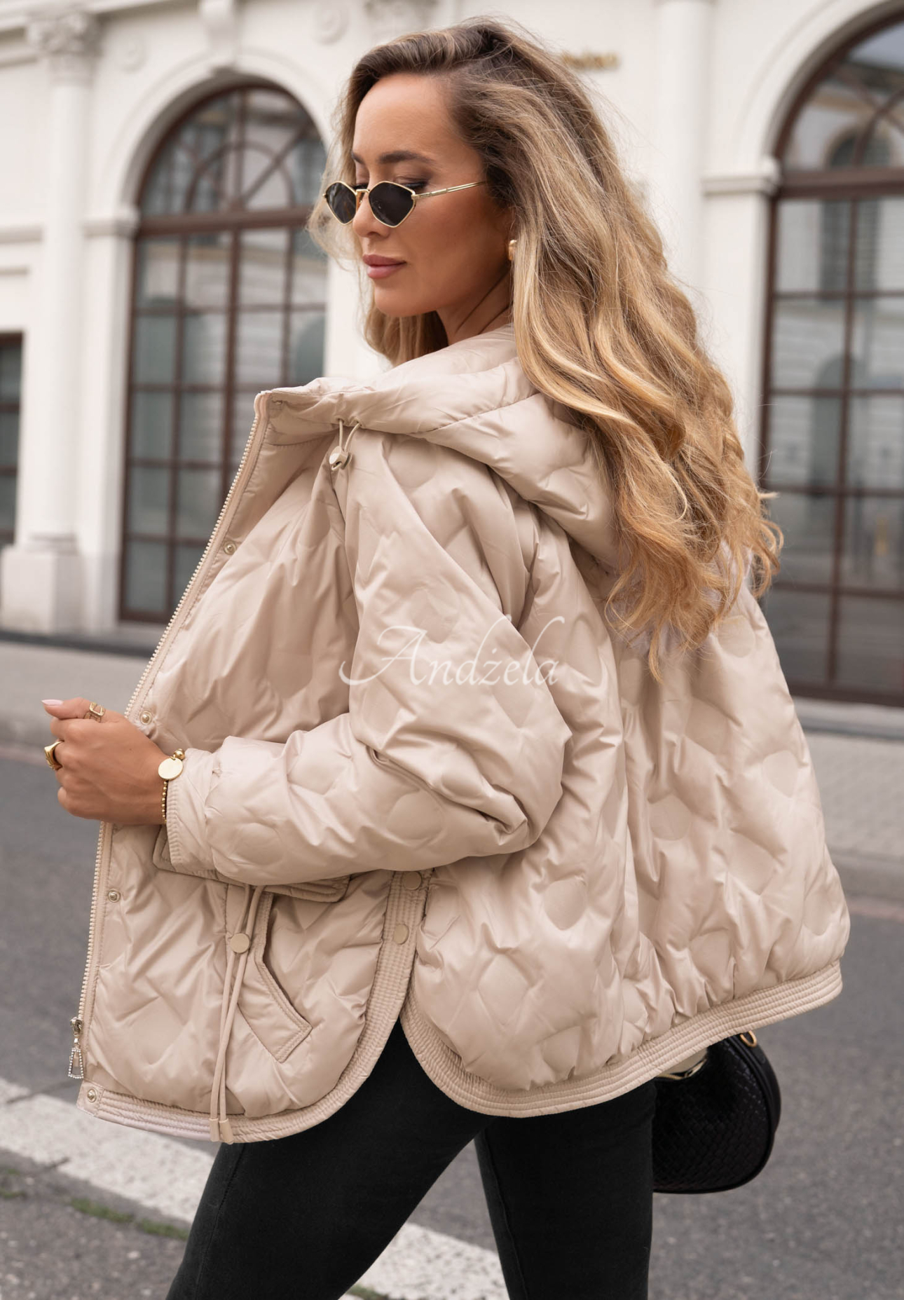 Gesteppte Jacke mit Kapuze Autumn Escape Beige