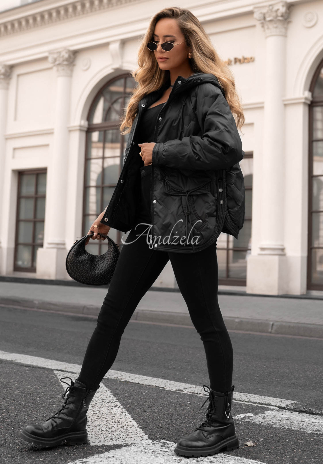 Gesteppte Jacke mit Kapuze Autumn Escape Schwarz