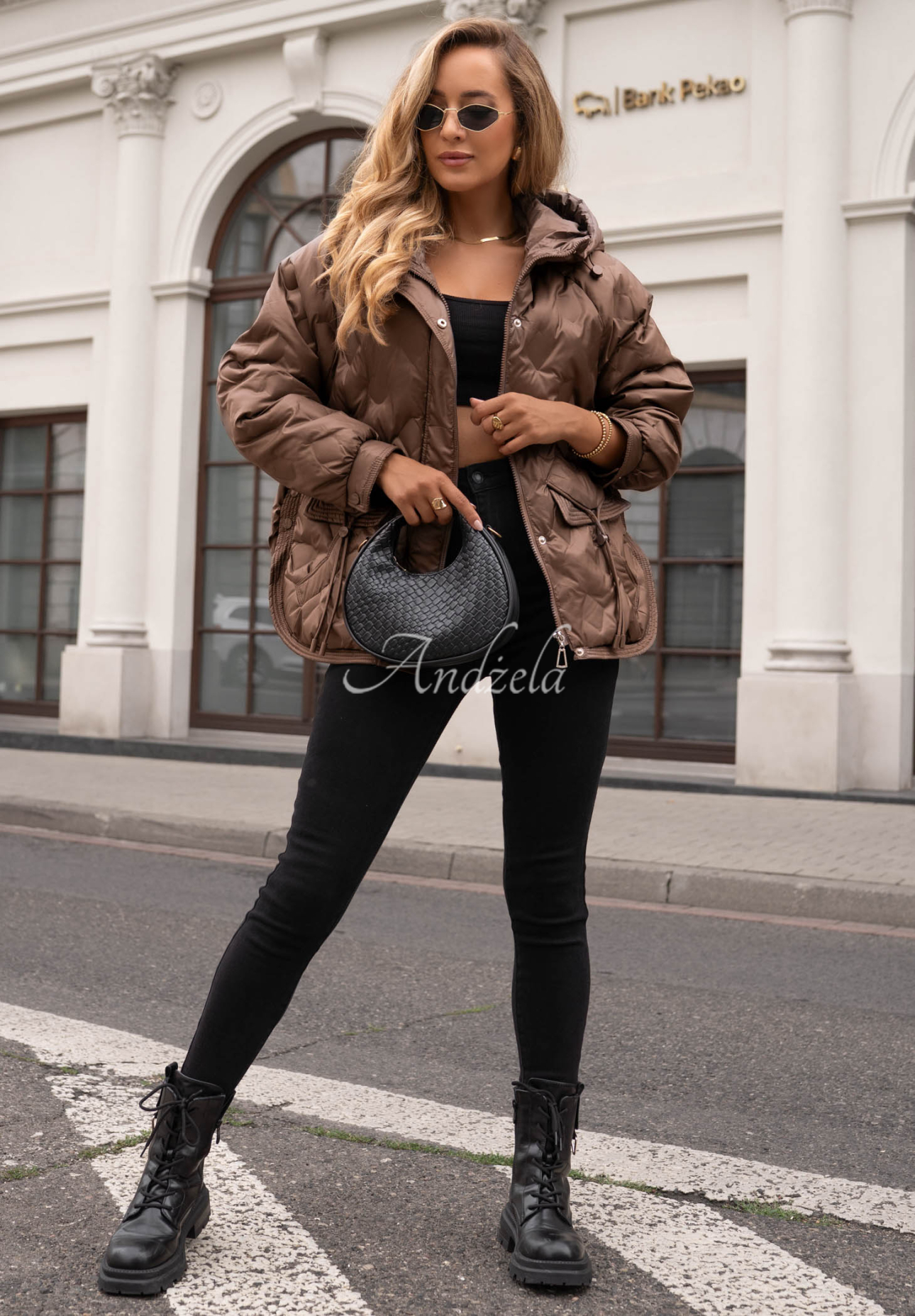 Gesteppte Jacke mit Kapuze Autumn Escape Schokoladenbraun