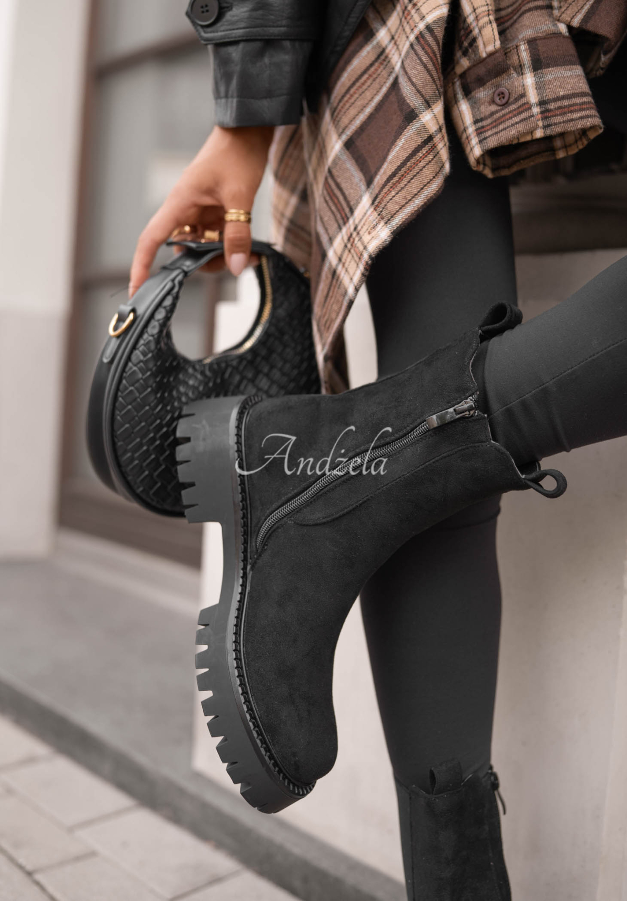 Stiefeletten aus Wildlederimitat Timeless Step Schwarz