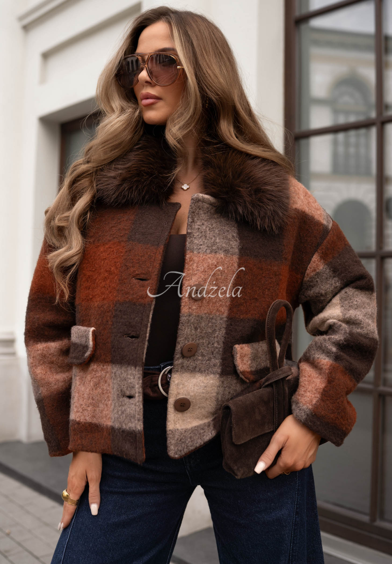Kurzer karierter Mantel mit Wolle und Fellimitat Autumn Mood schokoladenbraun-grau