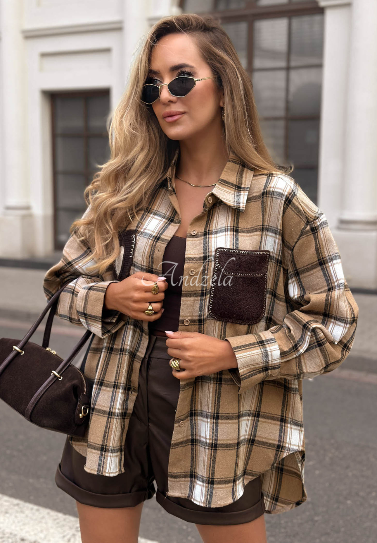 Kariertes Hemd mit dekorativer Applikation Just Perfect Camel