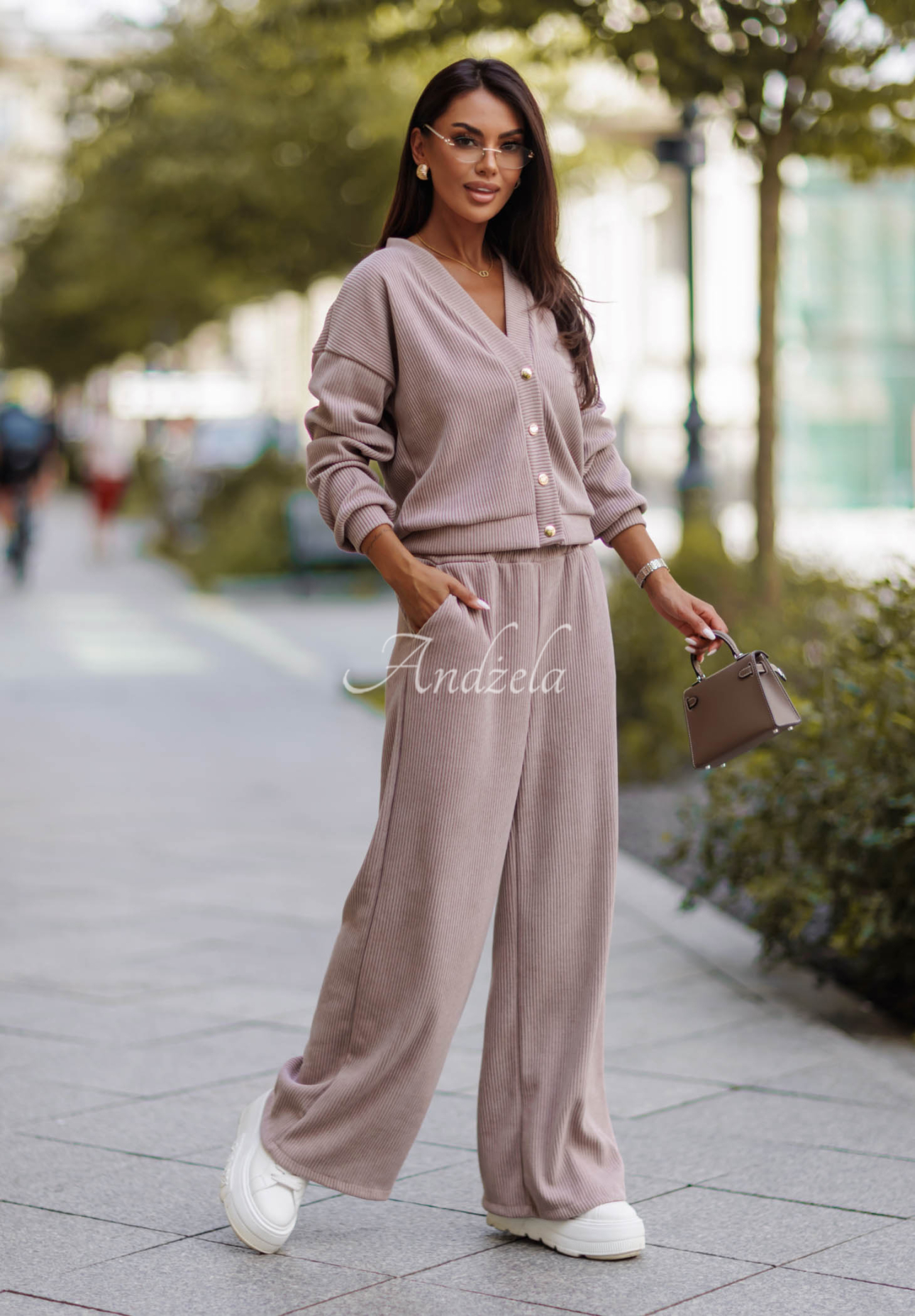 Cord-Set Sweatshirt und Hose wide leg aus Baumwolle Simple Escape Beige