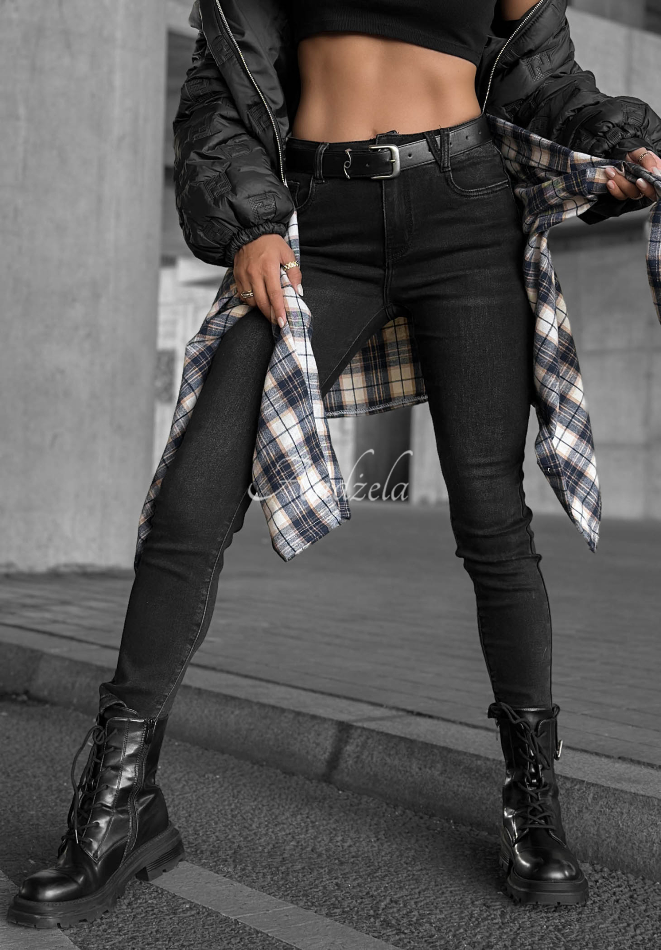 Skinny-Jeans mit Gürtel Lucky You Dunkelgrau