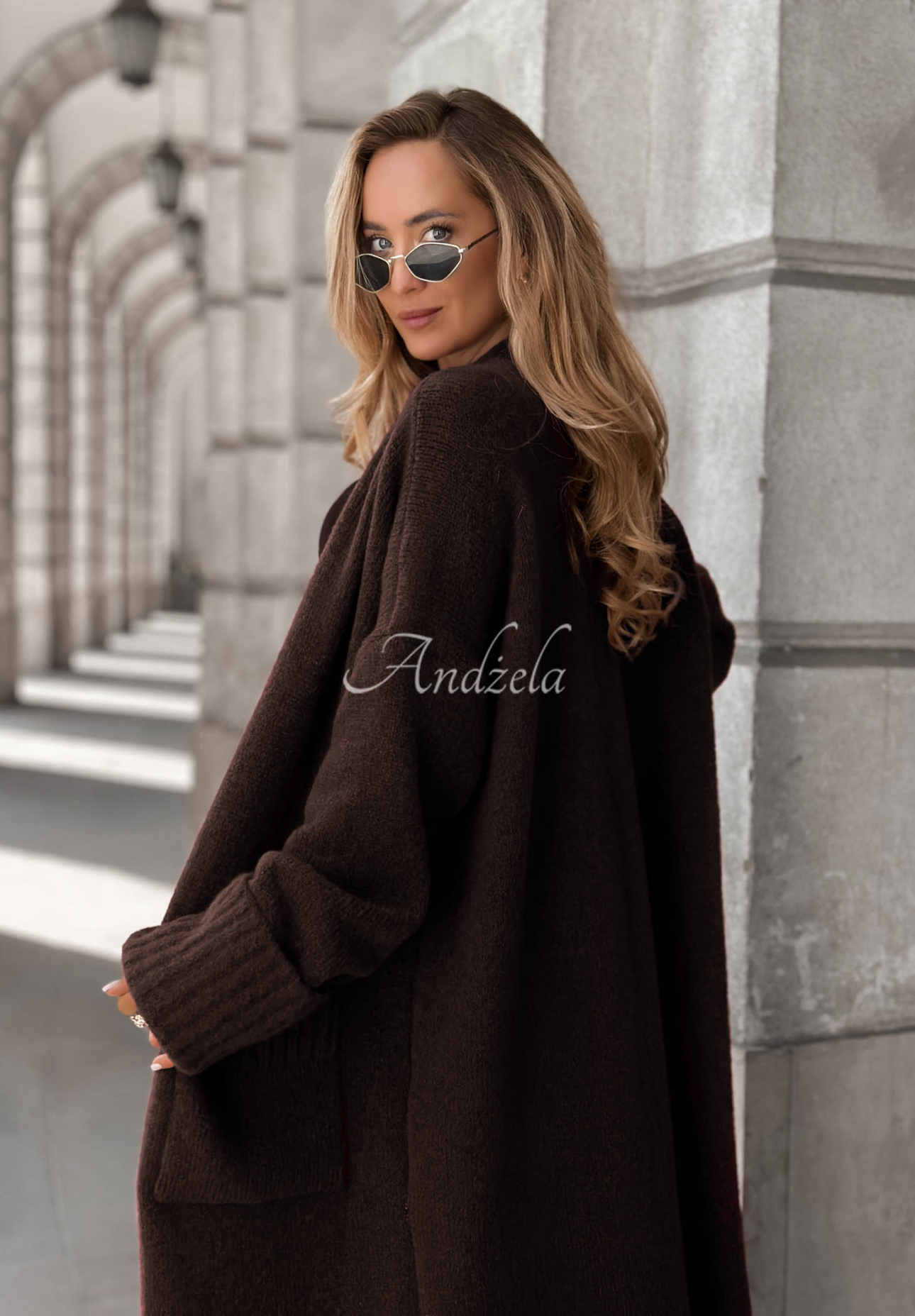Lange oversized Strickjacke mit Taschen Marbelio Schokoladenbraun