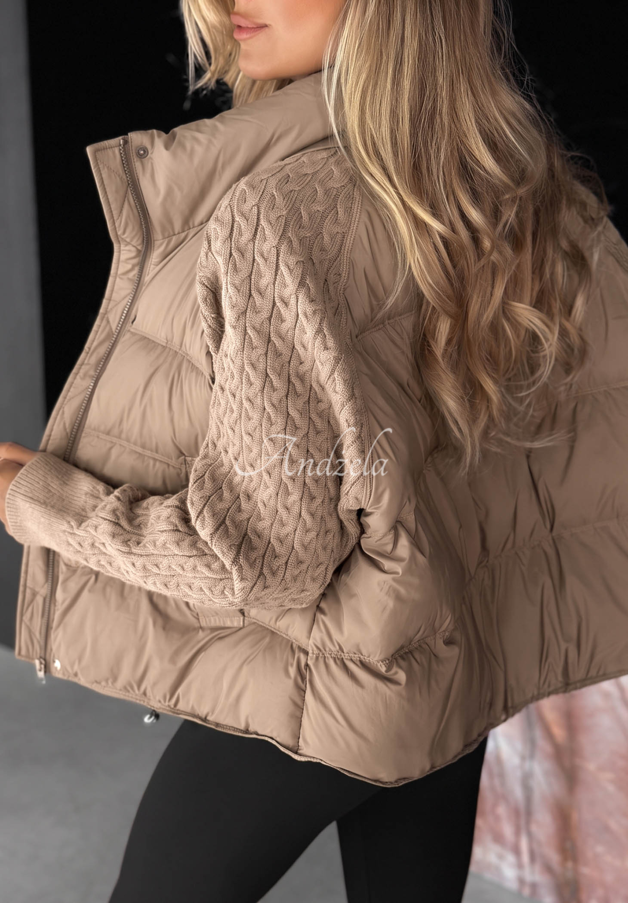 Daunenjacke mit Strickeinsätzen Never Leave Beige