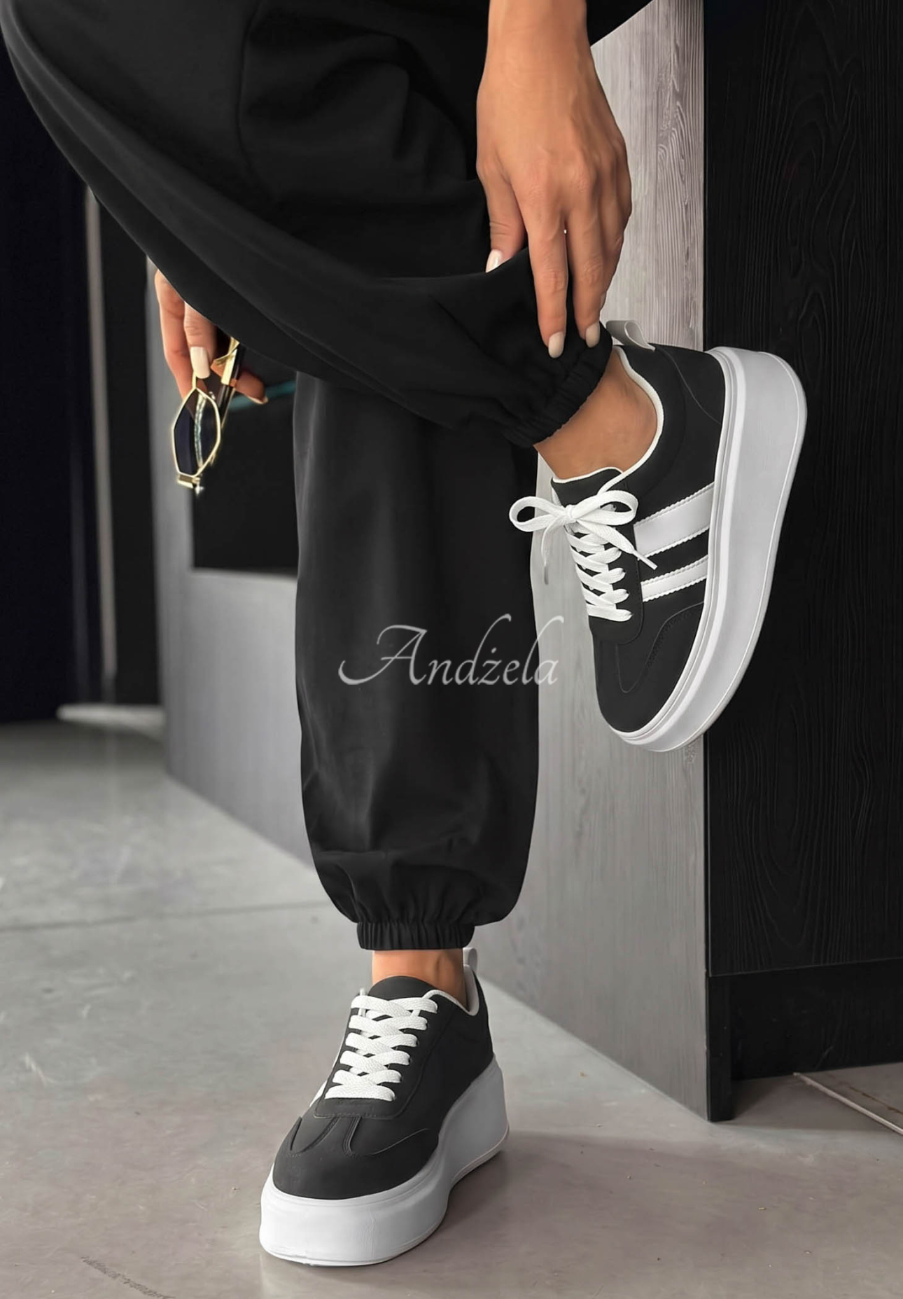 Wildleder Sneakers Start With Forever Schwarz-Weiß