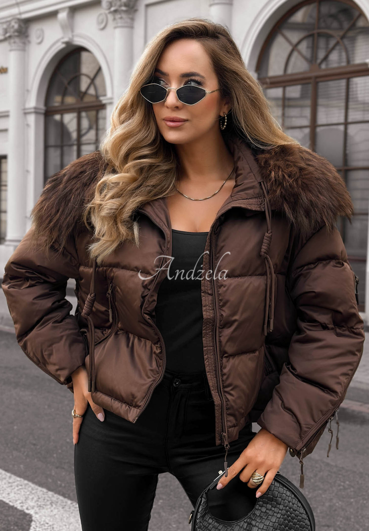 Kurze Jacke mit Echtfellbesatz Amber Leaves Schokoladenbraun
