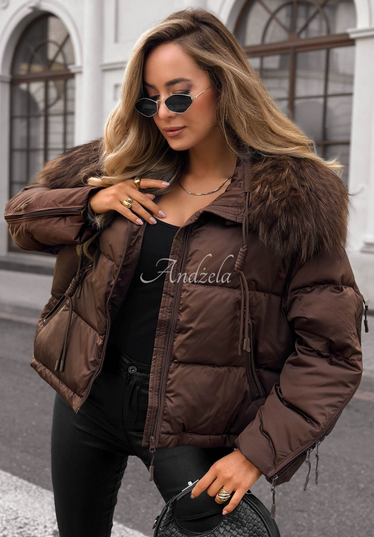 Kurze Jacke mit Echtfellbesatz Amber Leaves Schokoladenbraun