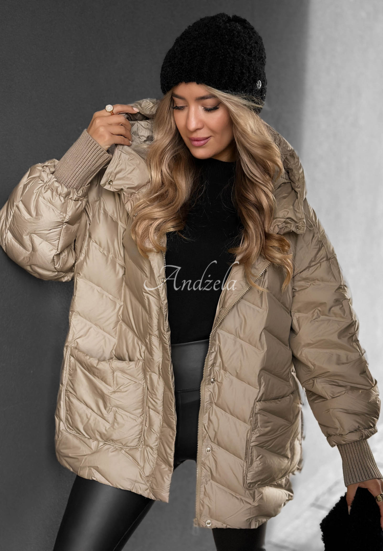 Daunenjacke mit Kapuze Choose Yourself Beige