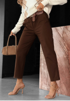 Material Hose mom fit z paskiem Urban Grace Schokoladenbraun