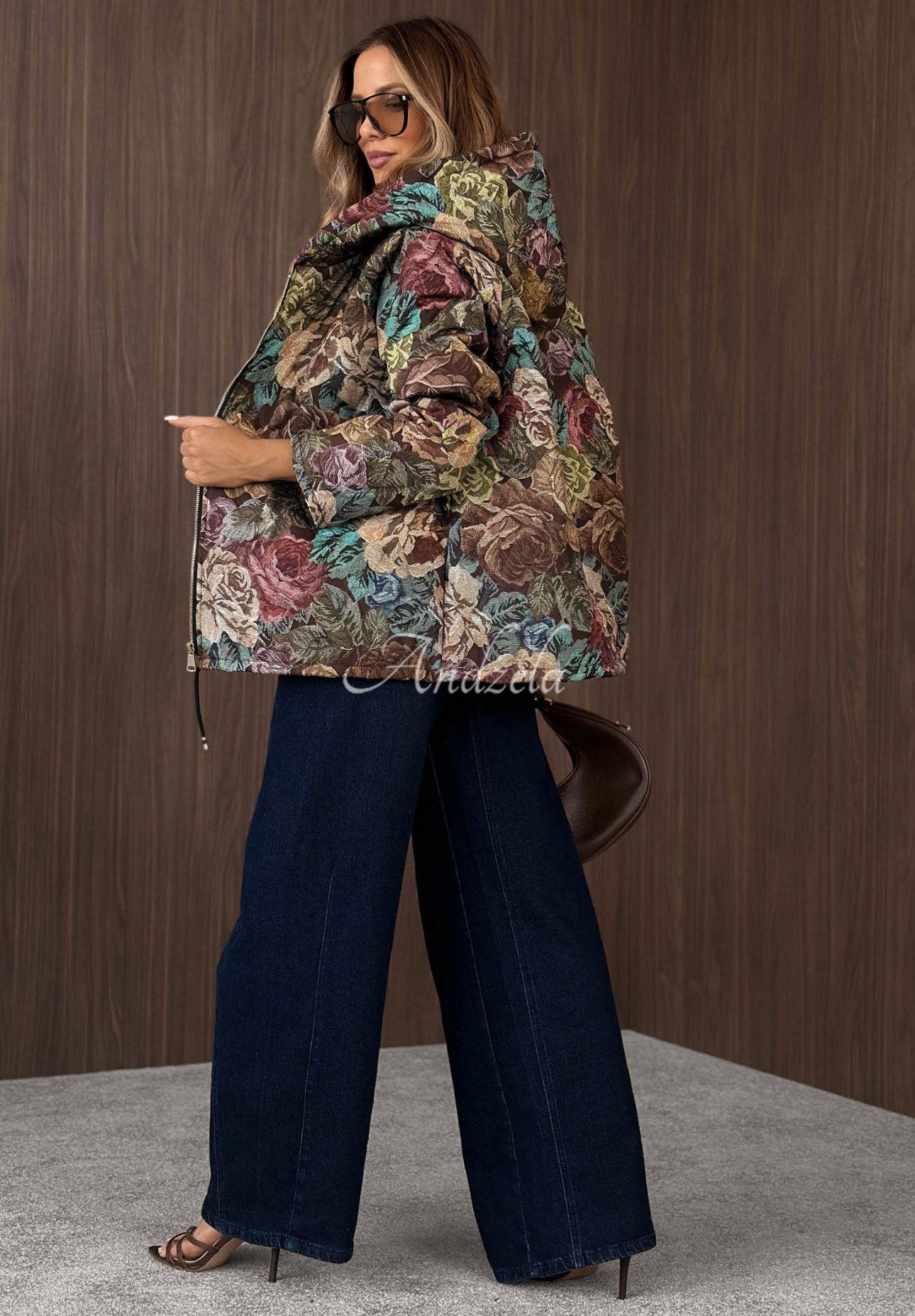 Gesteppte Kapuzenjacke mit Blumenmuster Golden Trees Schokoladenbraun
