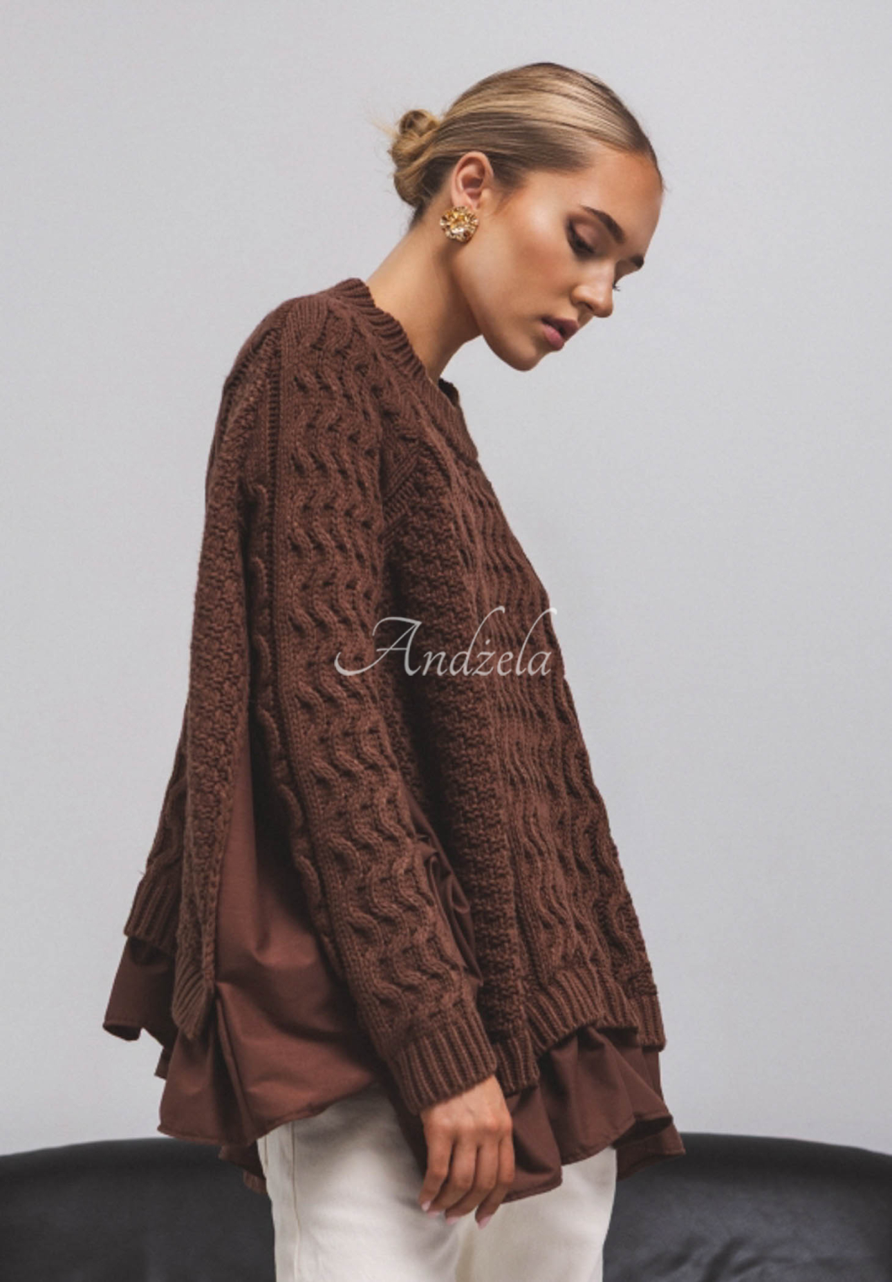 Dekorativ gewebter Pullover mit Rüschen Cocomore Timeless Beauty Schokoladenbraun