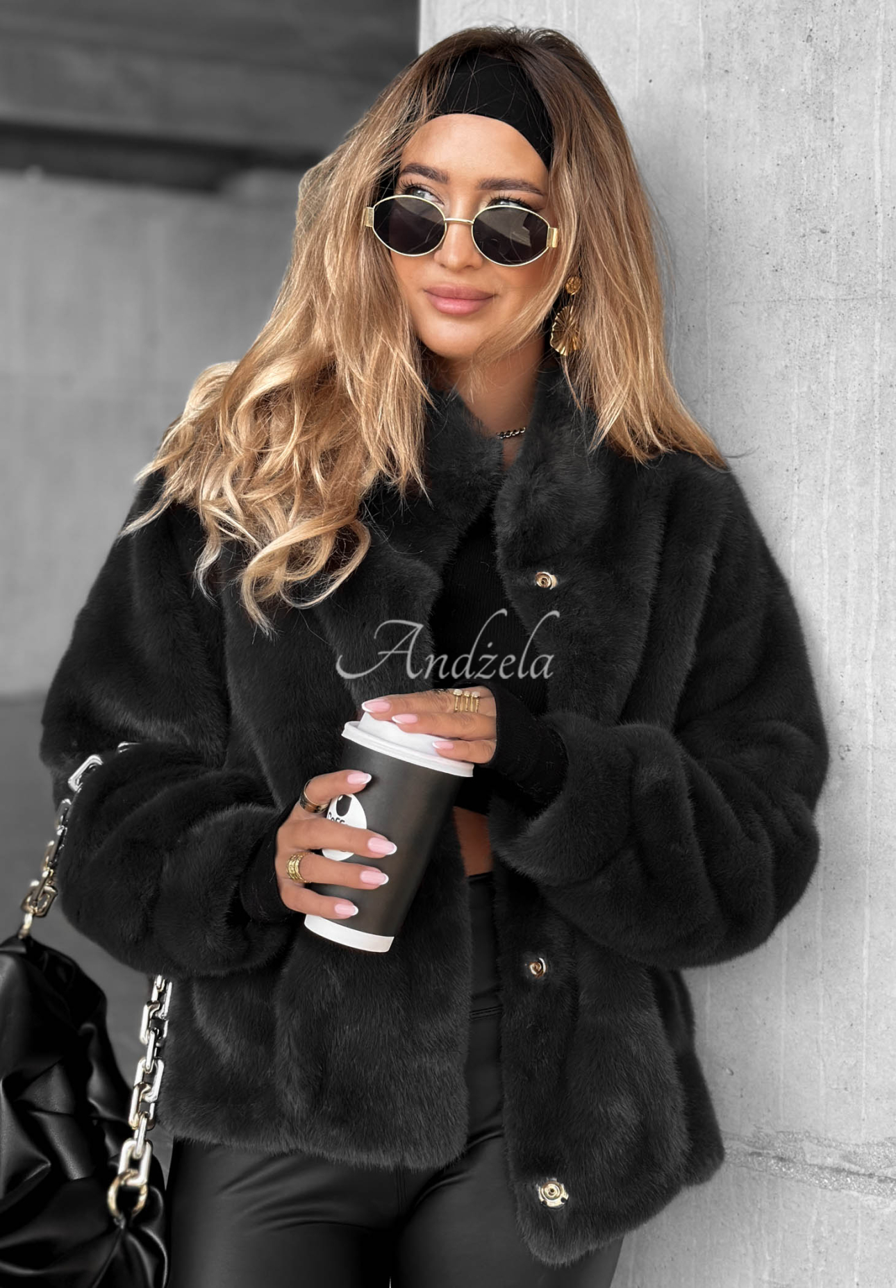 Kurze Felljacke Warm Wishes Schwarz