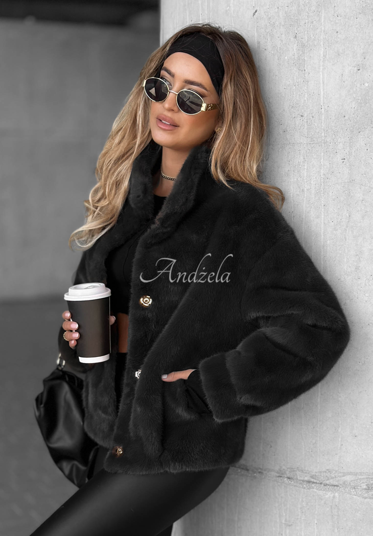 Kurze Felljacke Warm Wishes Schwarz