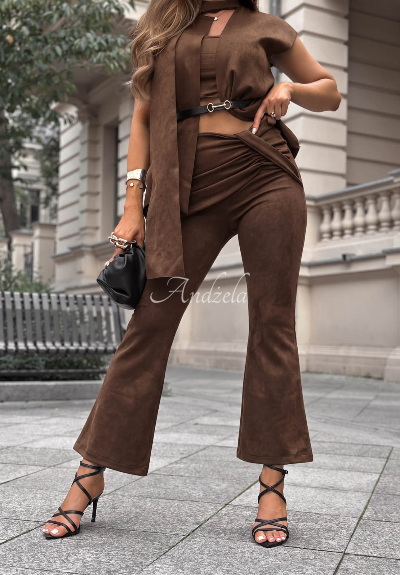 Elegantes Set aus Wildlederimitat Weste und Hose Autumn Atelier Schokoladenbraun