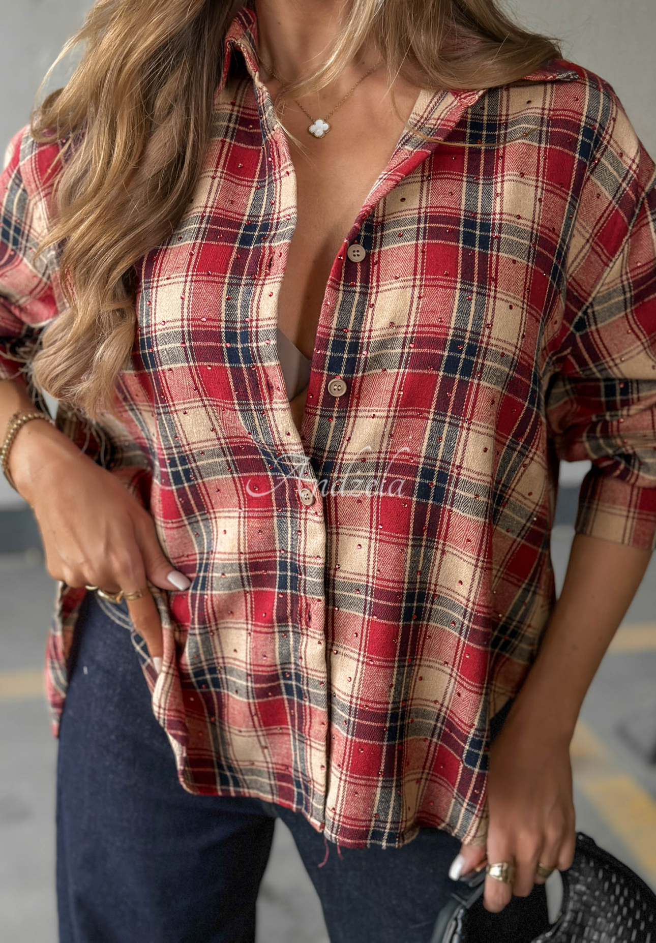 Asymmetrisches kariertes Hemd mit Strasssteinen Woodland Style Rot