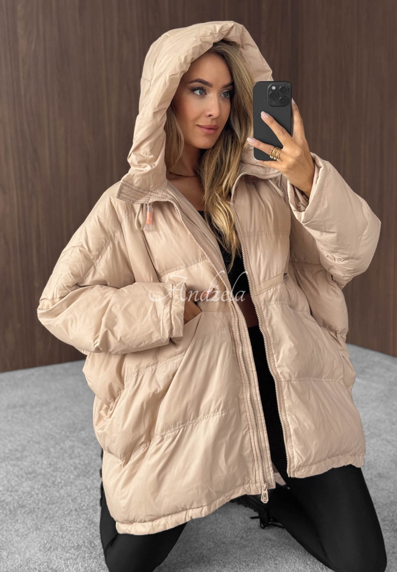 Daunenjacke mit Kapuze Coldest Of Times Beige