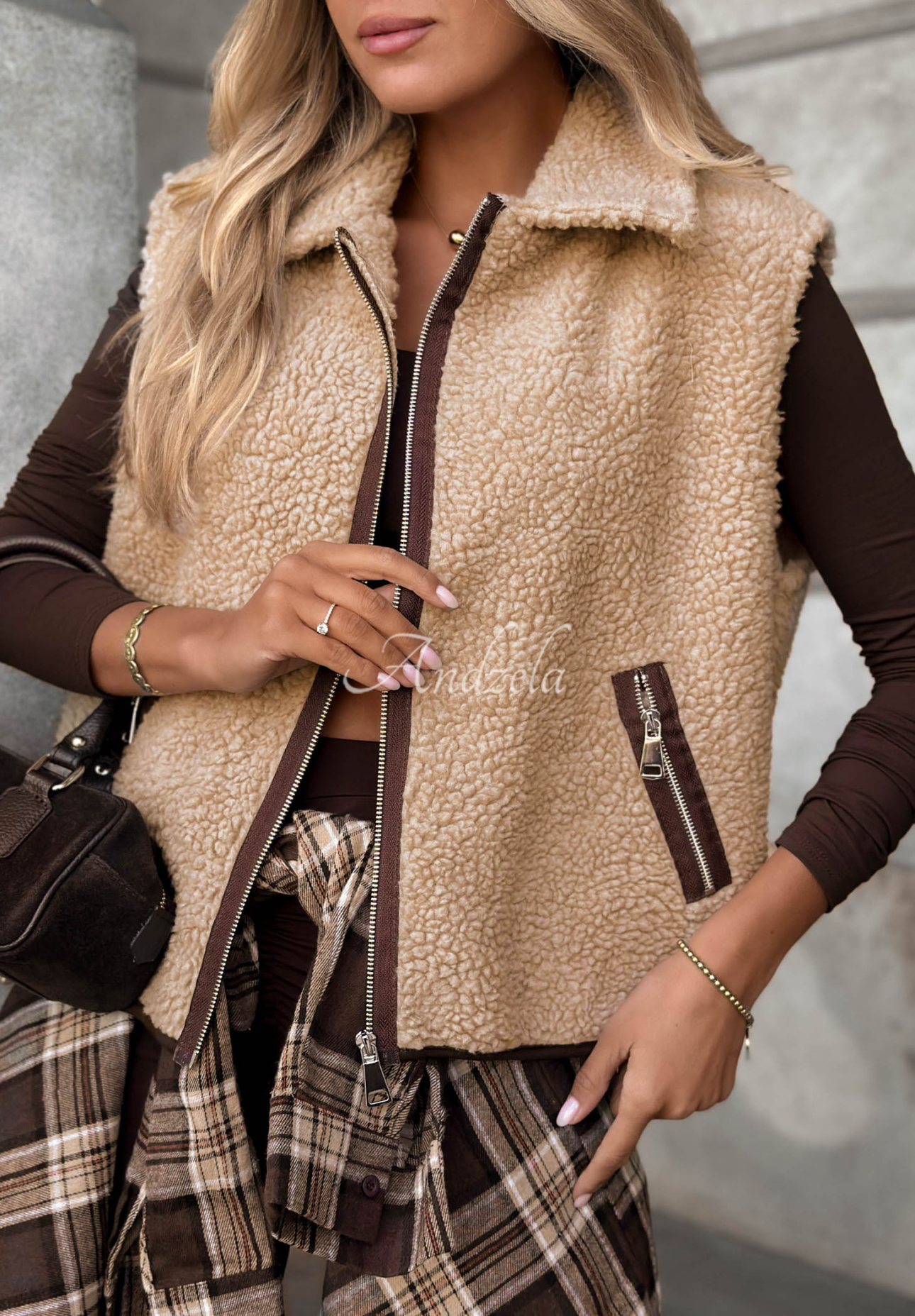 Kurze Weste aus Lammfellimitat mit Wolle Fluffy Lamb Beige