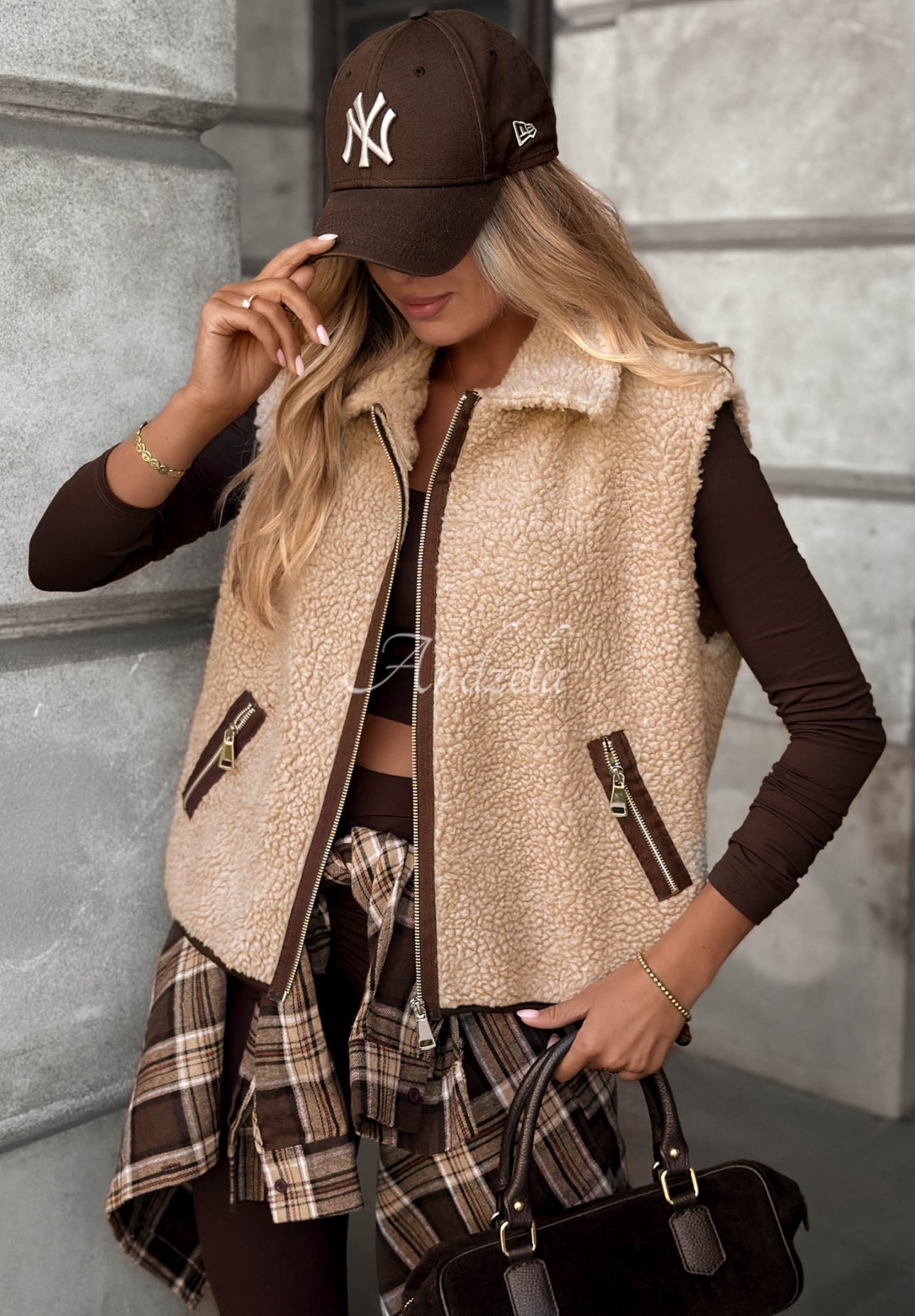 Kurze Weste aus Lammfellimitat mit Wolle Fluffy Lamb Beige