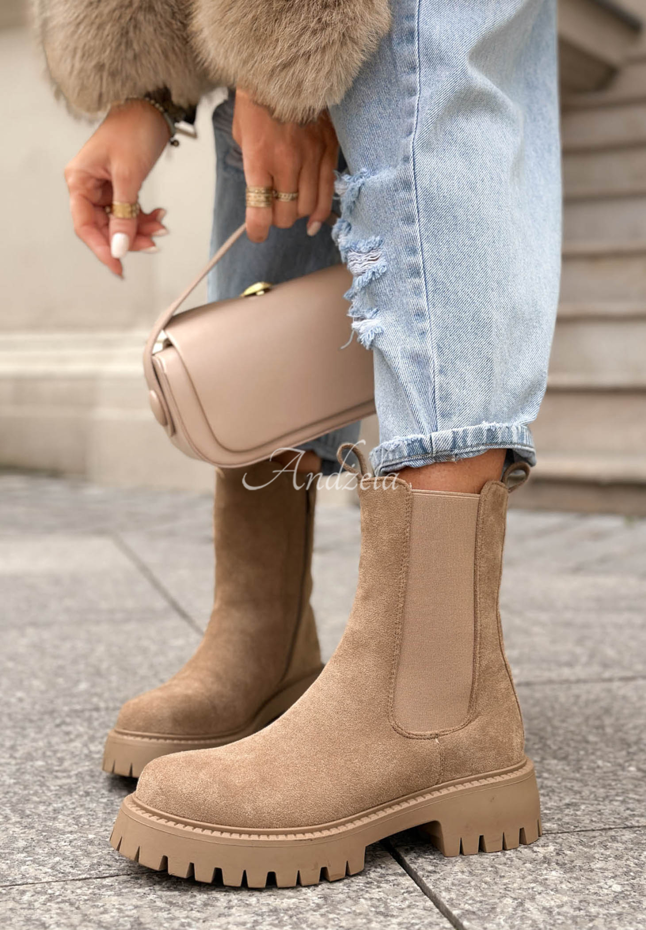 Stiefeletten aus Wildlederimitat Timeless Step Beige