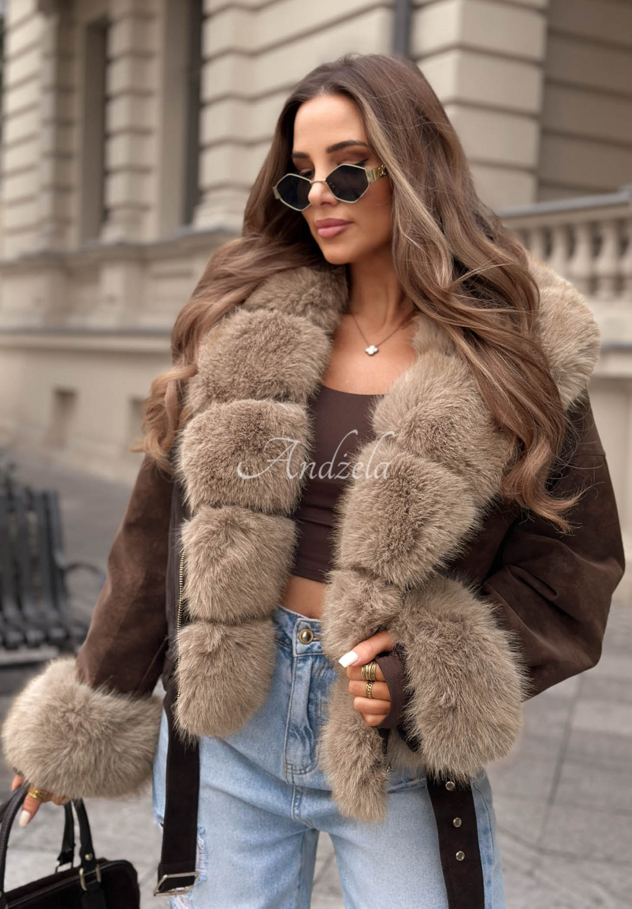 Kurze Jacke mit Fellimitat Golden Season schokoladenbraun-beige