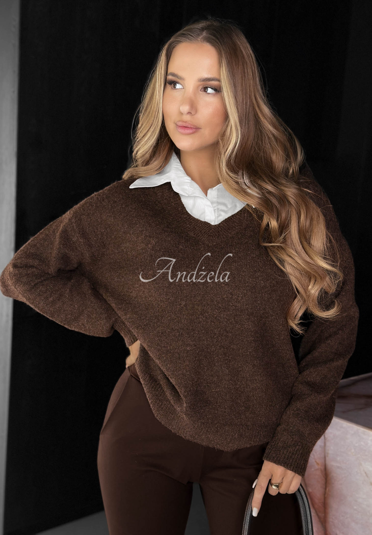 Pullover mit Hemdkragen, Viskose und Wolle Golden Aura Schokoladenbraun
