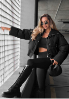 Krótka pikowana Jacke z materiałowym kołnierzem Simple Layer Ecru