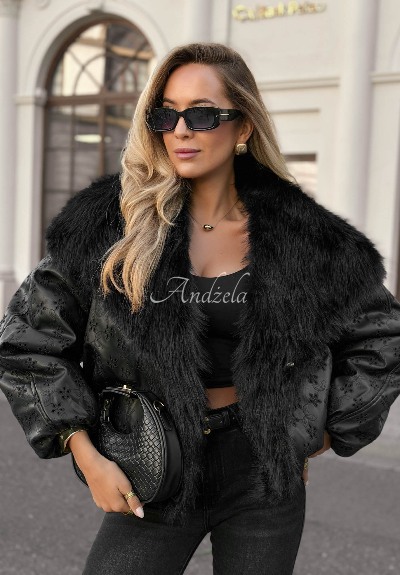 Wendbare gemusterte Jacke mit Pelz True Balance Schwarz