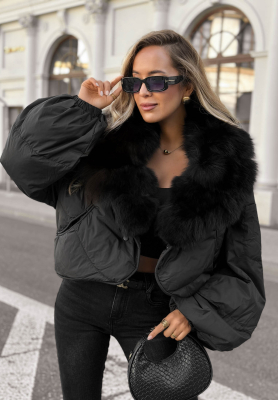 Kurze Daunenjacke mit Fell Snow Thanks schwarz