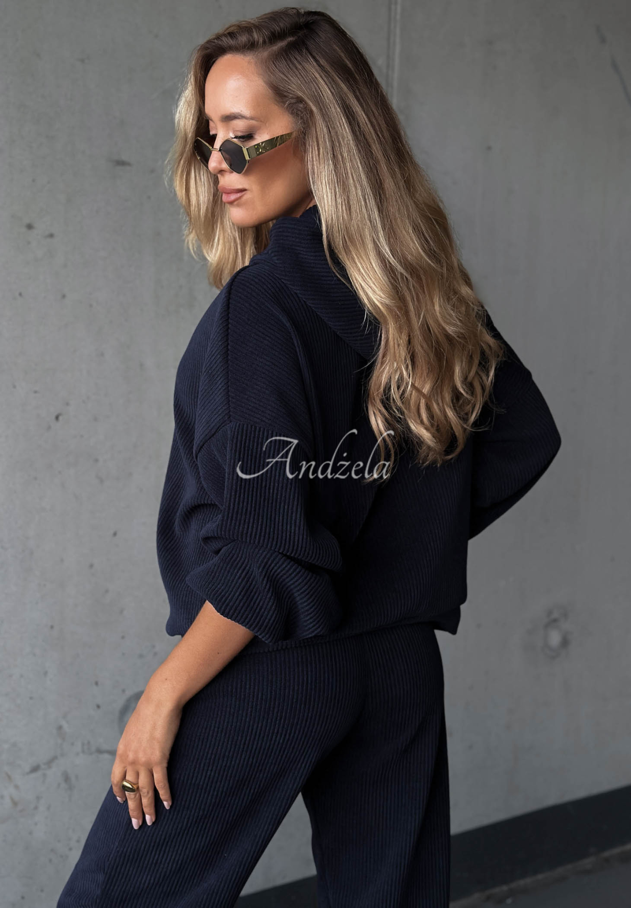 Cord-Set Sweatshirt mit Kapuze und Hose aus Baumwolle Quiet Confidence Dunkelblau
