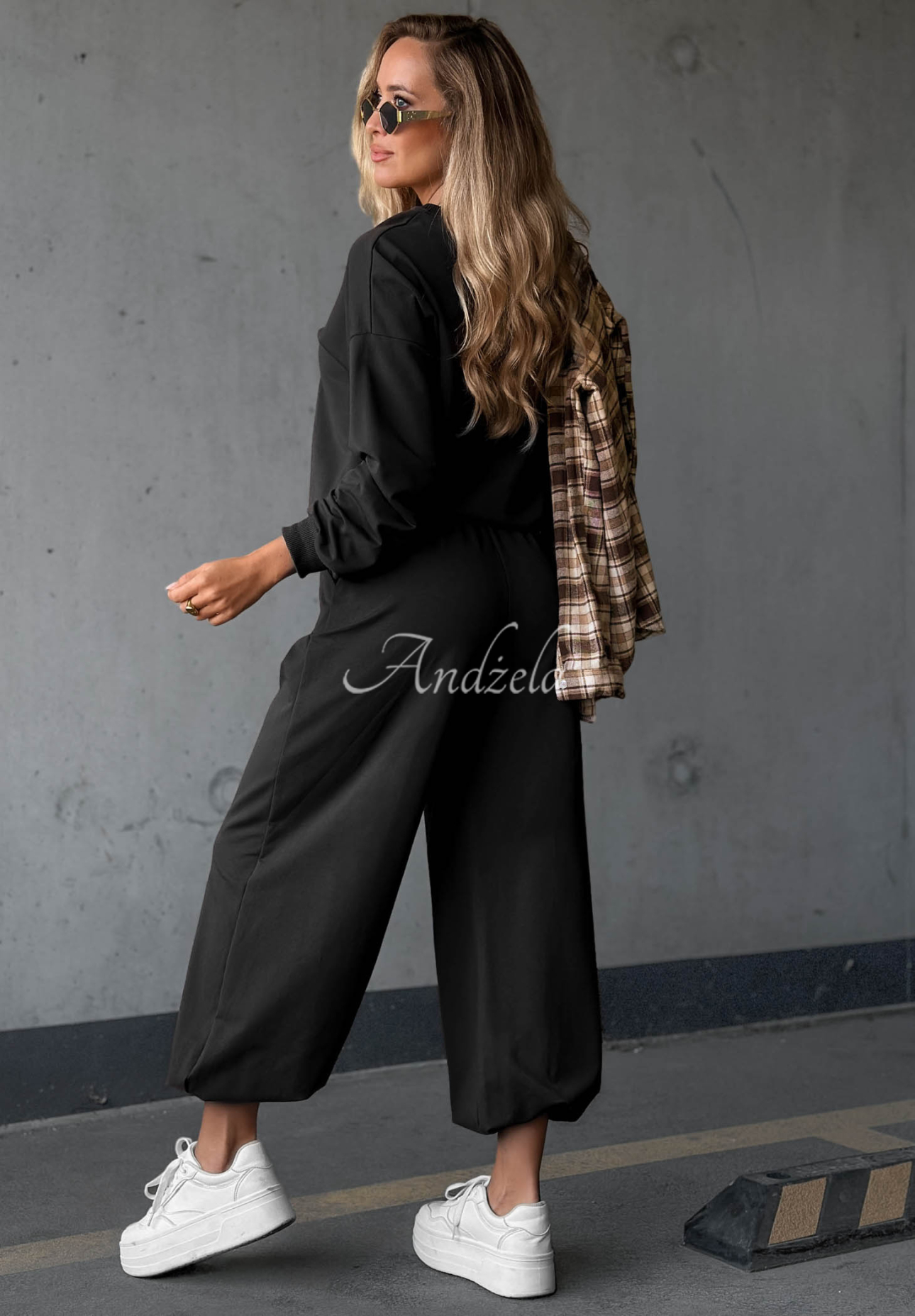 Trainingsanzug-Set aus Baumwolle: Sweatshirt und Hose Simple Moments Schwarz